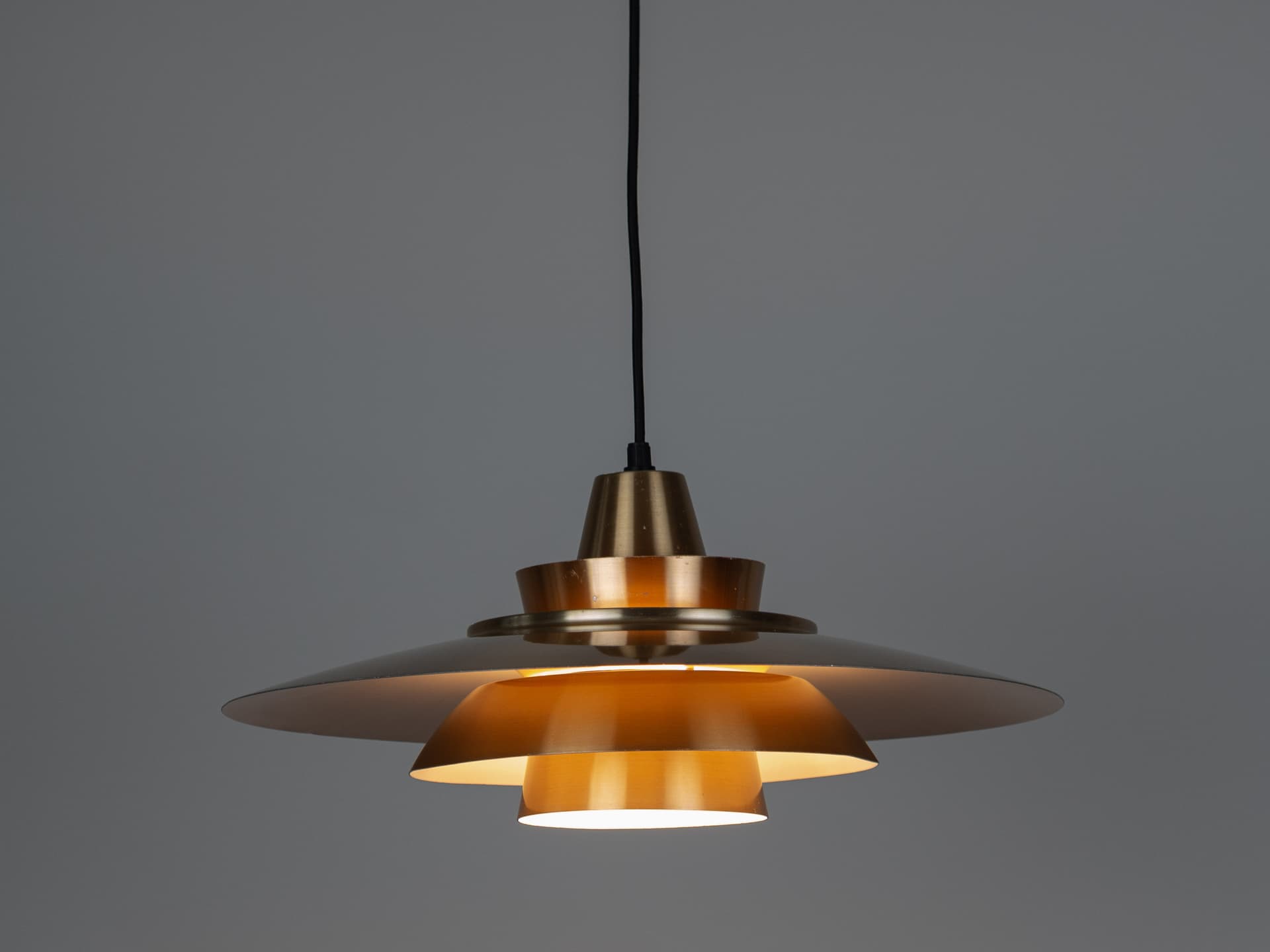 Para lamp wiszących Superlight, aluminium złoty, proj. D. Mogensen, Dania, lata 80. - 400695