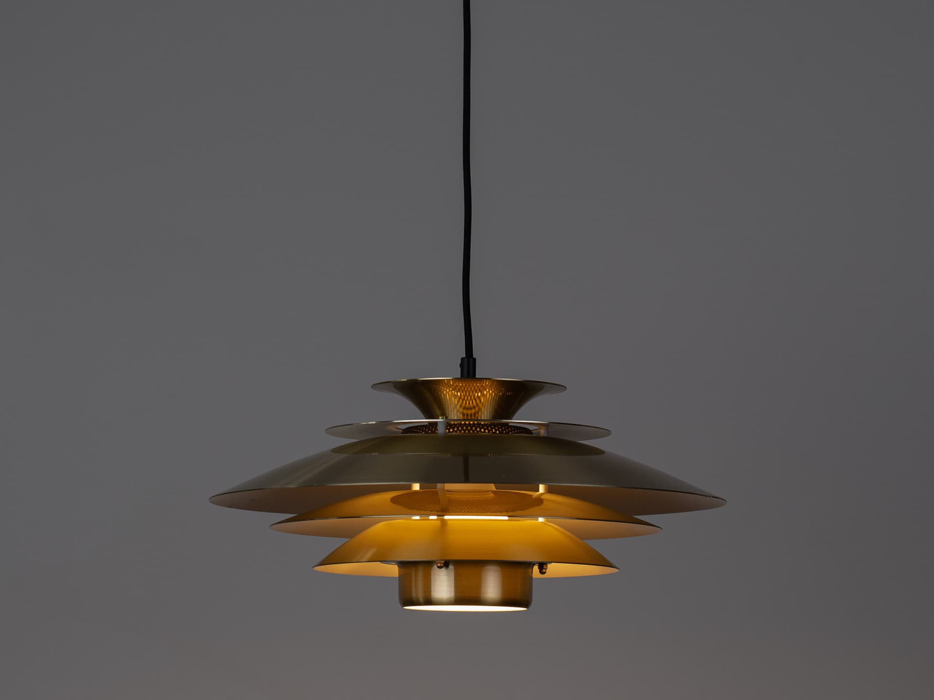 Pendant lamp Verona, gold aluminium, by K. Wiborg, Jeka, Denmark, 1980s. - 400719