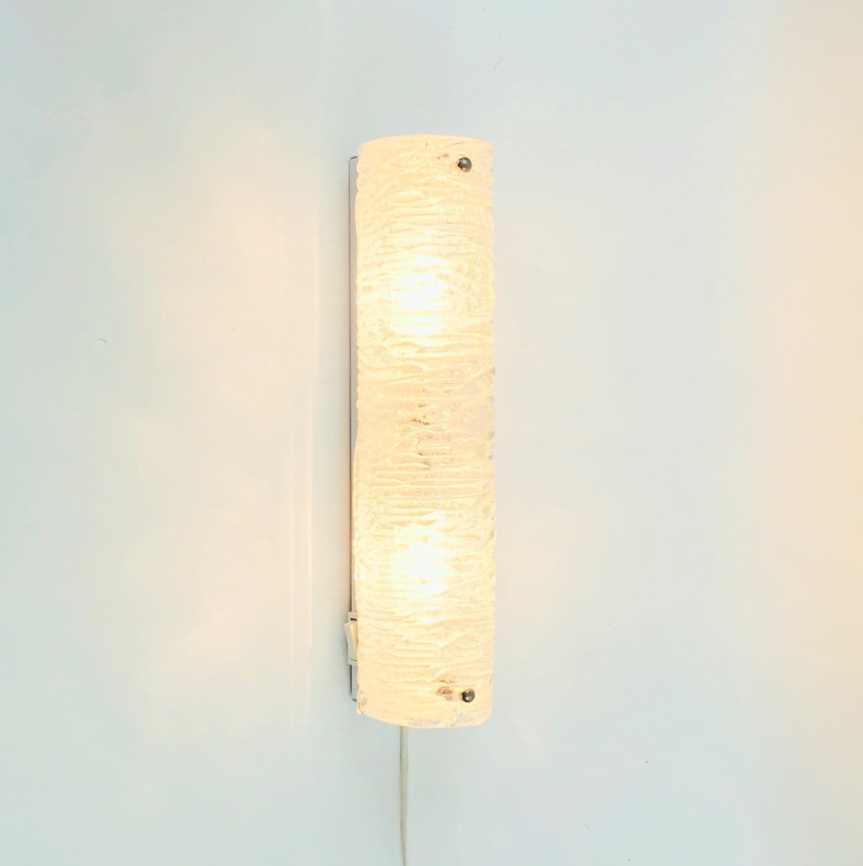 Wall sconce, transparent Murano glass, chromed steel, Hillebrand, Germany, 1970s. - 400821