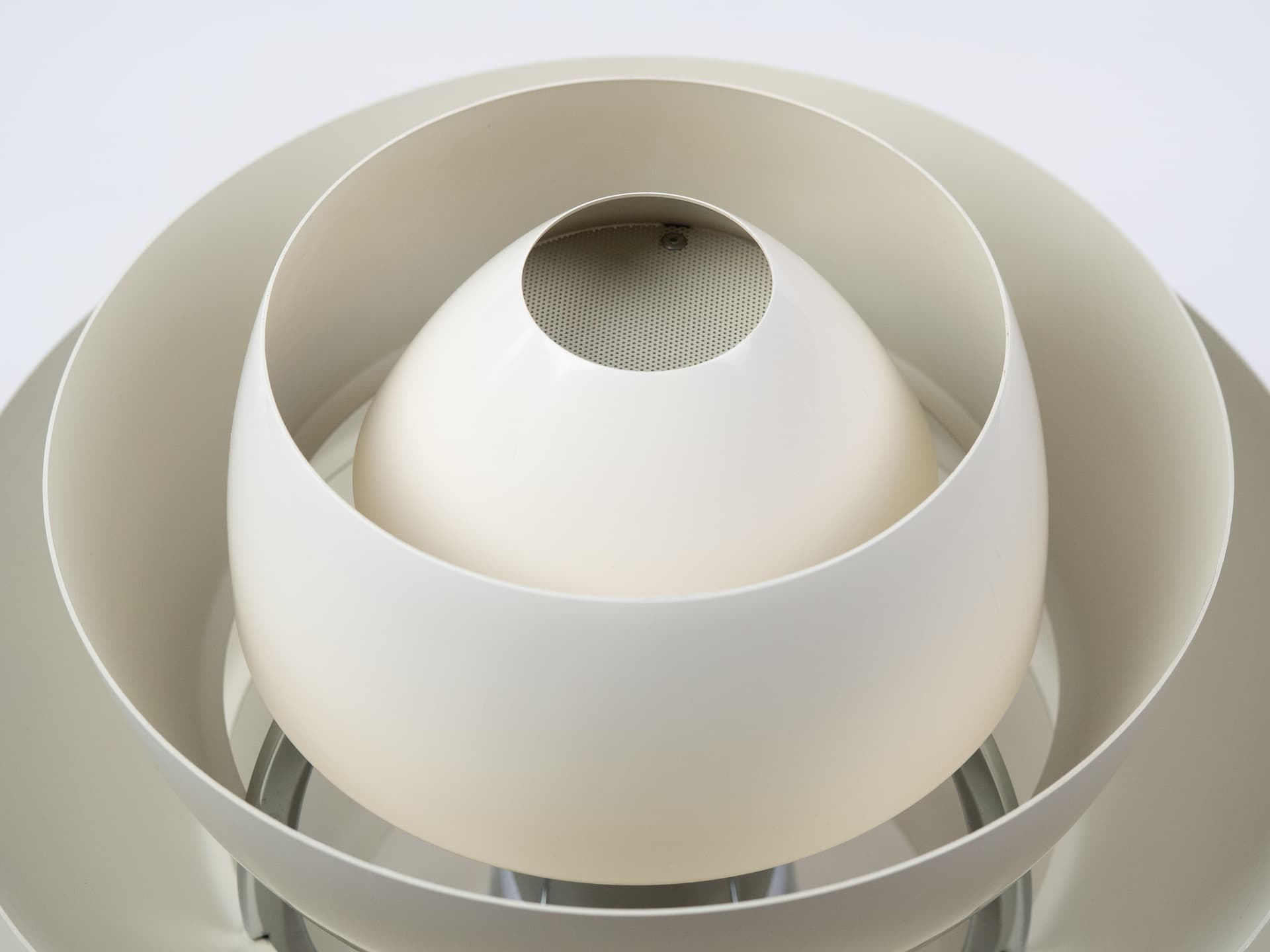 Lampa wisząca PH Snowball, biały, metal, proj. P. Henningsen, Louis Poulsen, Dania, lata 80. - 400857