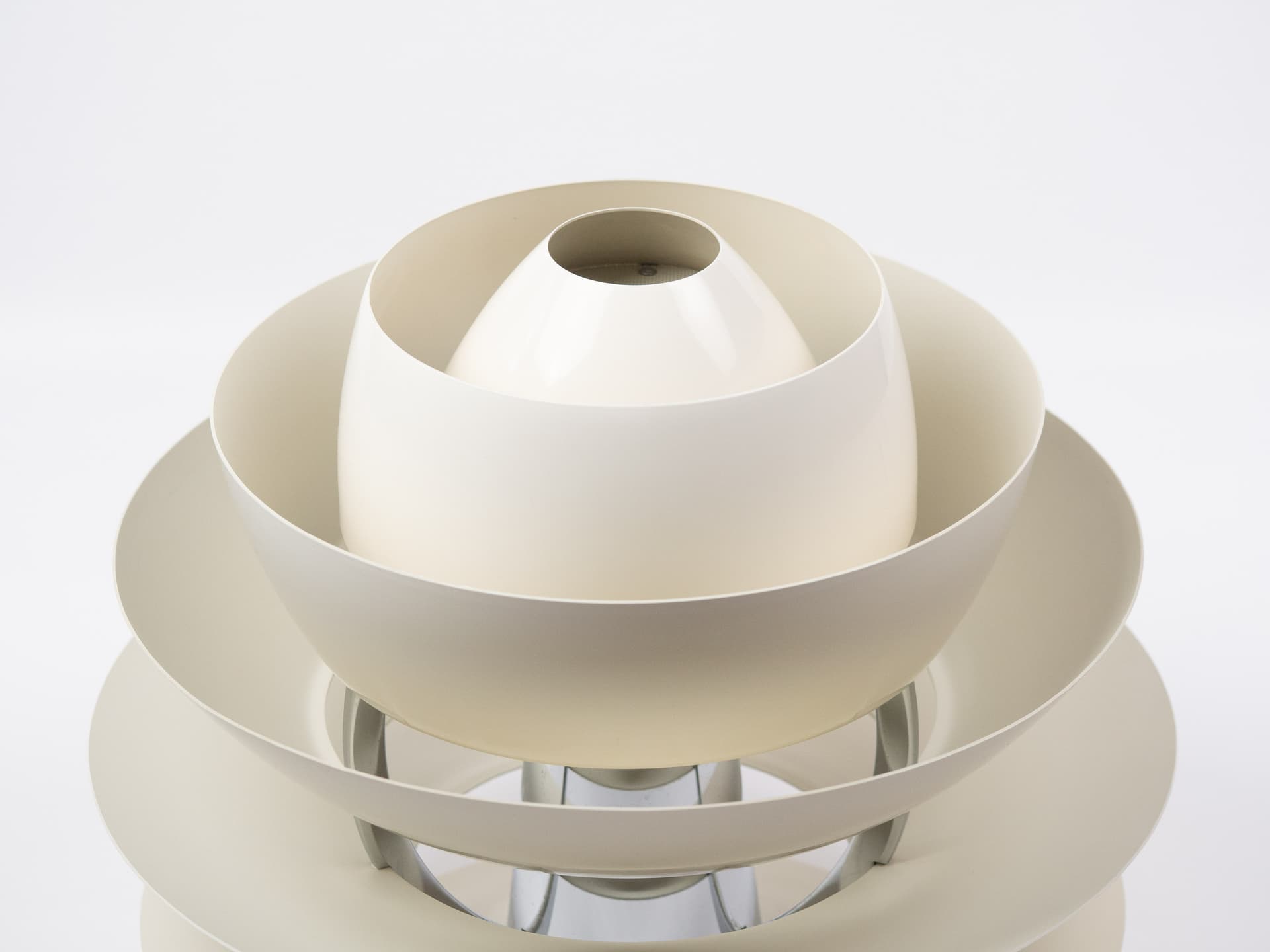 Lampa wisząca PH Snowball, biały, metal, proj. P. Henningsen, Louis Poulsen, Dania, lata 80. - 400855