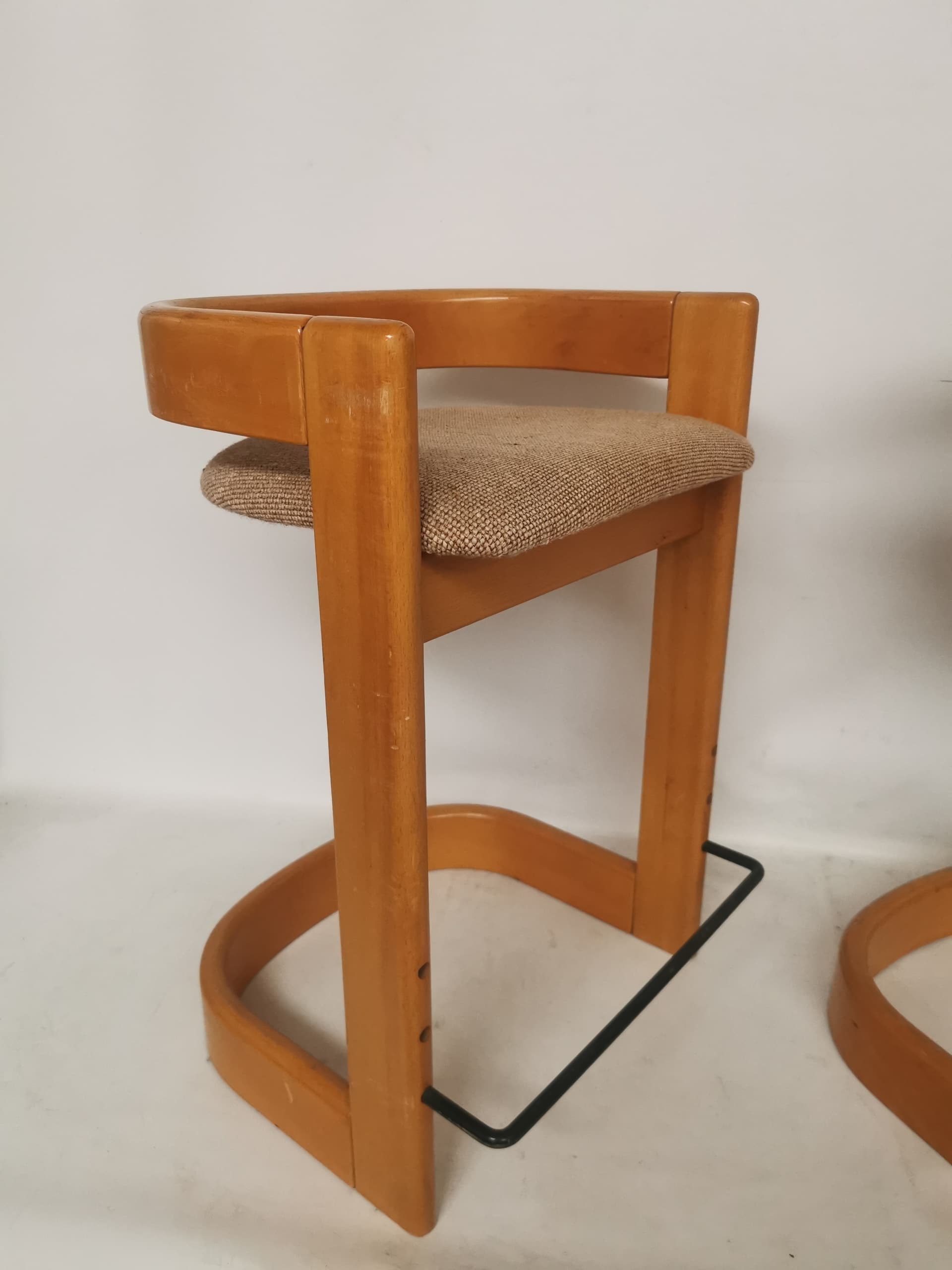Pair of bar stools, brown beige, wood fabric, 1980s. - 401033