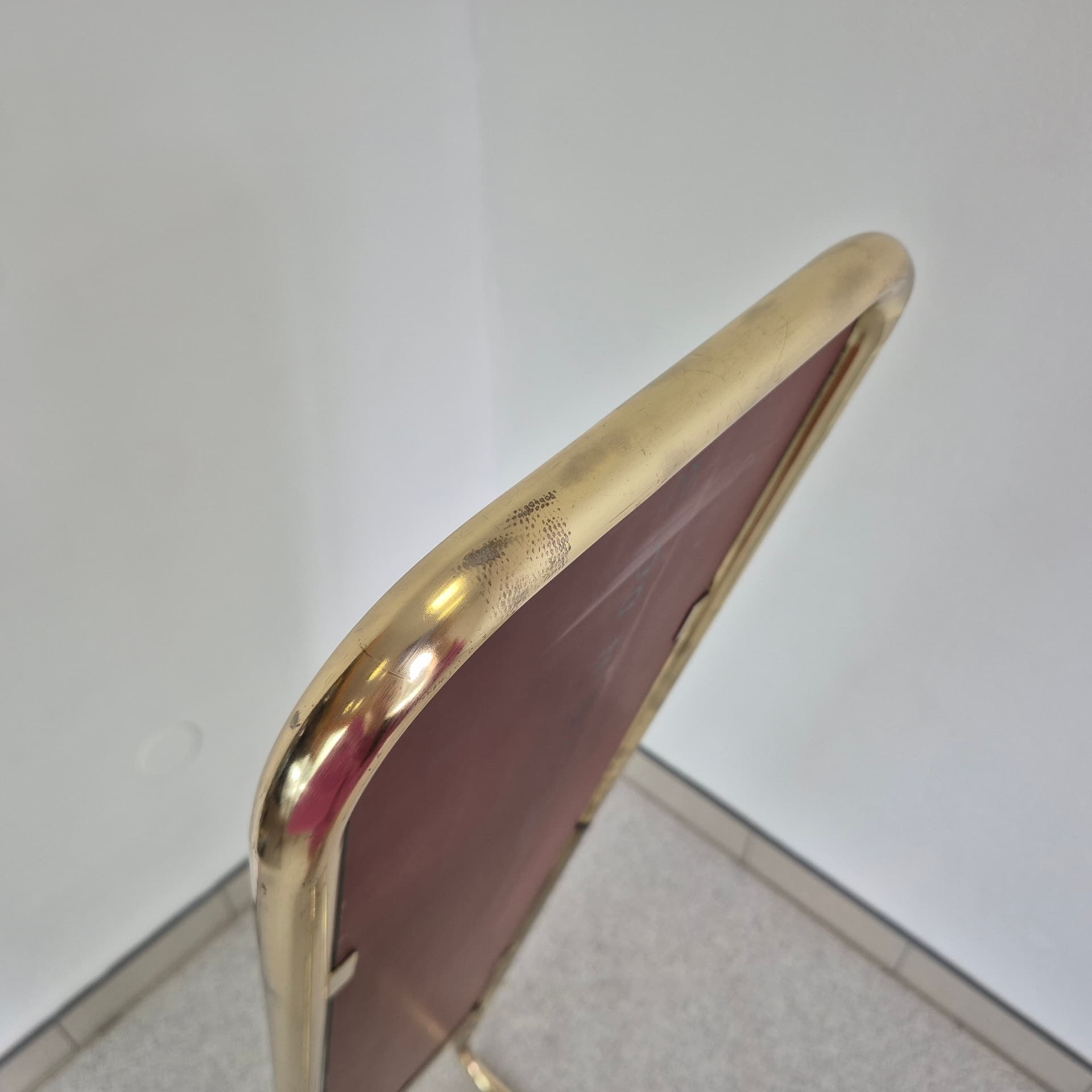 Free-standing mirror, Hollywood Regency, glass, gold metal, 1970s. - 401244