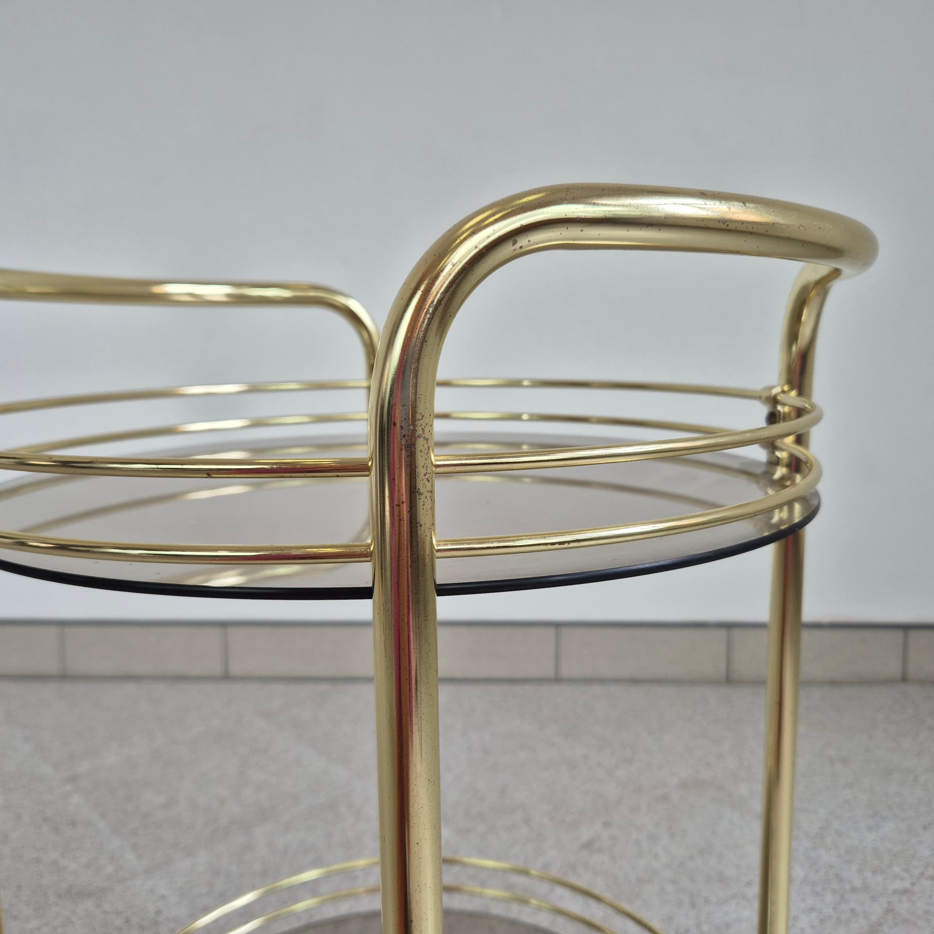 Barek Hollywood Regency, złoty metal, szkło szare, lata 80. - 401267
