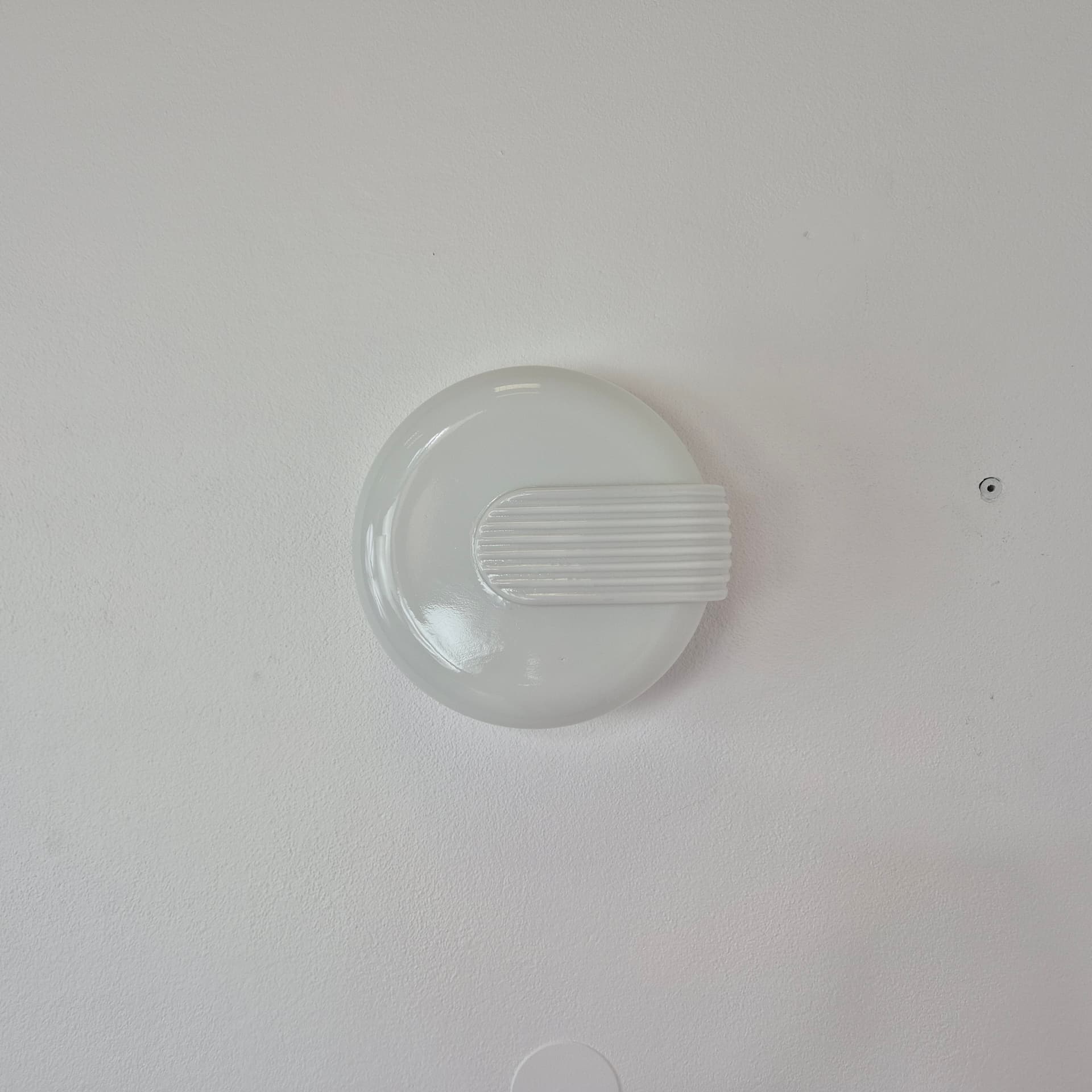 Plafon Art déco, szkło biały, Polska, lata 70. - 401298