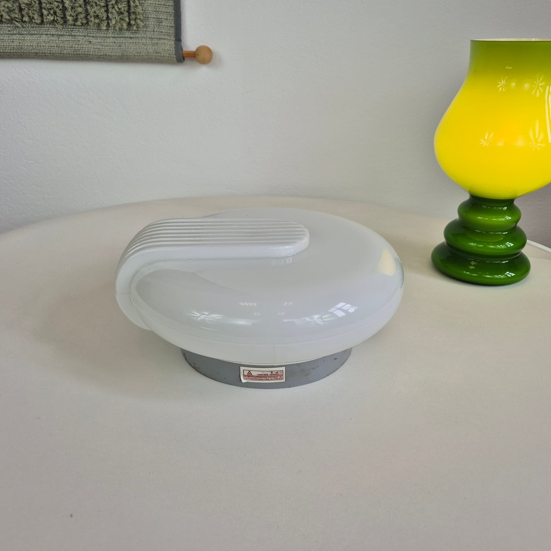 Plafon Art déco, szkło biały, Polska, lata 70. - 401299