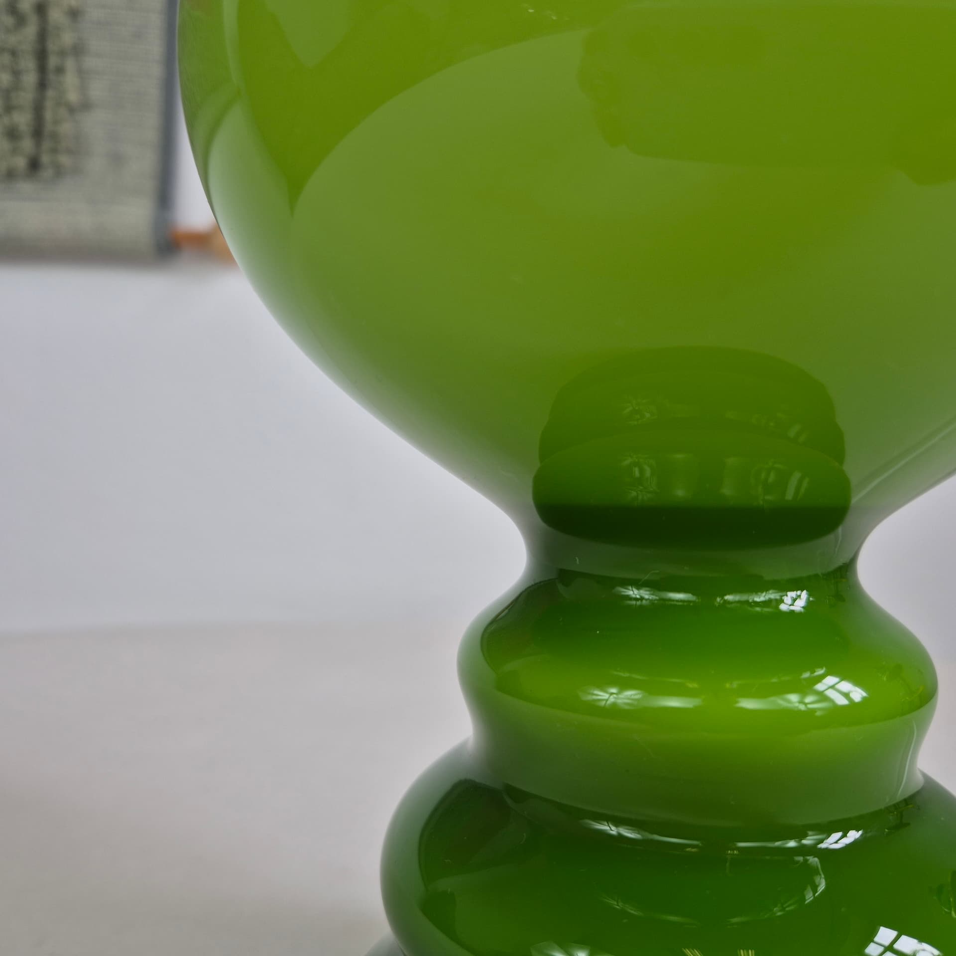 Table lamp Flygsfors, green glass, Sweden, 1960s. - 401341