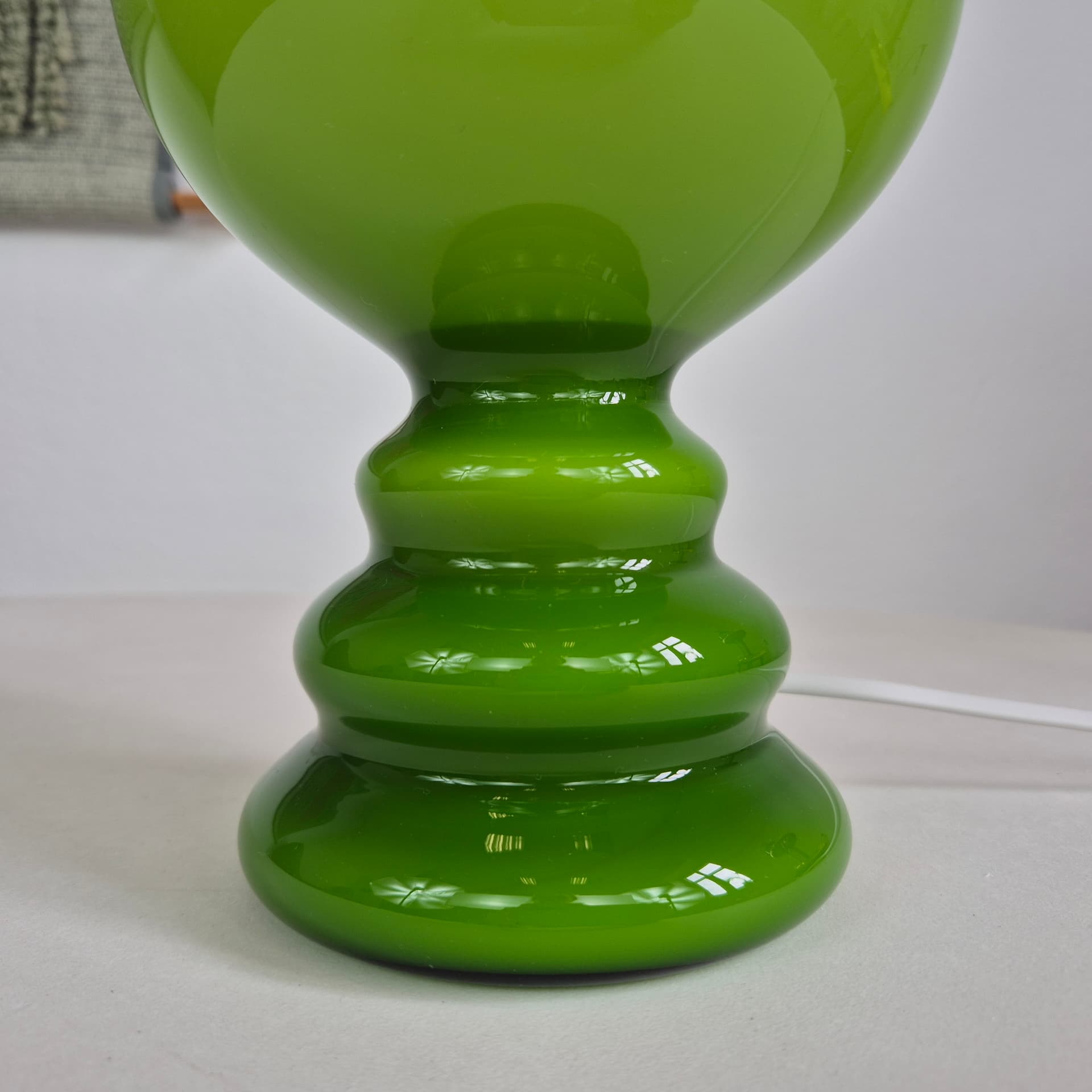 Table lamp Flygsfors, green glass, Sweden, 1960s. - 401343