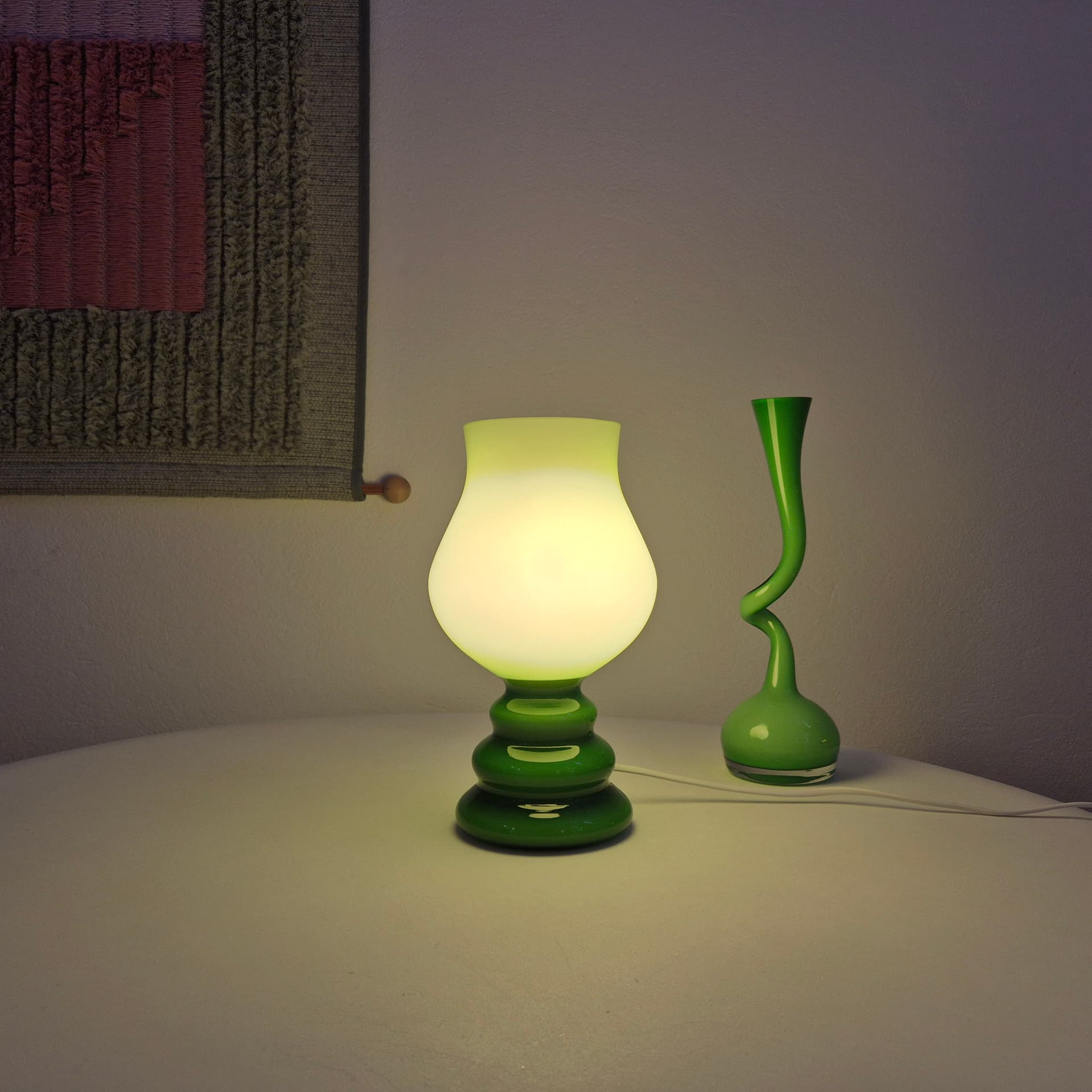 Table lamp Flygsfors, green glass, Sweden, 1960s. - 401344