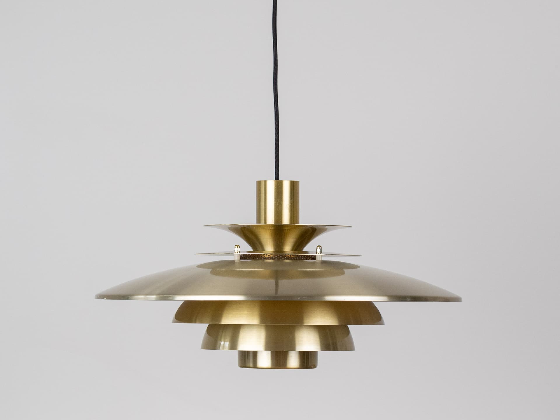 Pendant lamp Verona, gold aluminium, by K. Wiborg, Jeka, Denmark, 1980s. - 401367