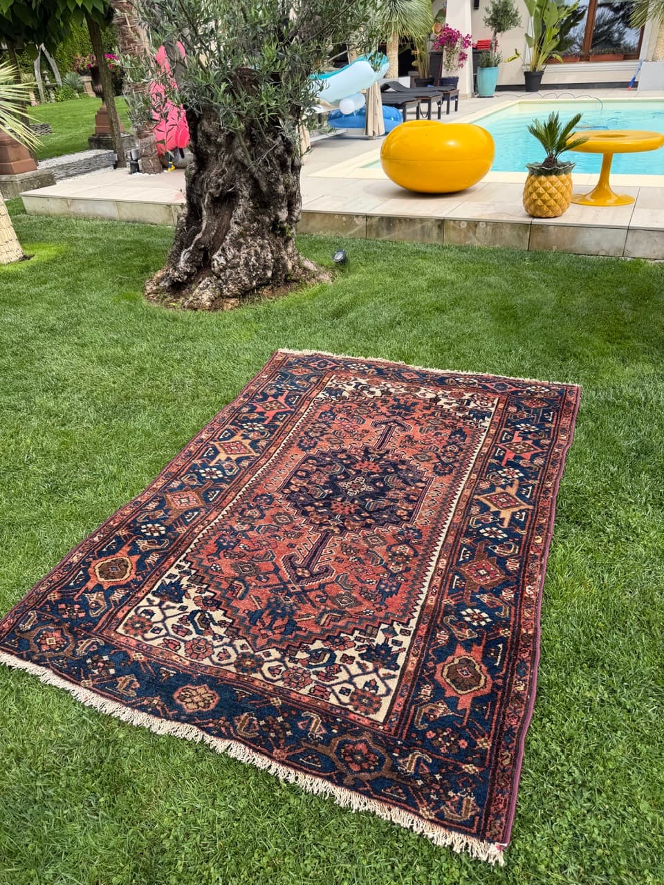 Rug Farahan 190x130 cm, blue red beige white, wool, Iran, 1930s. - 401421
