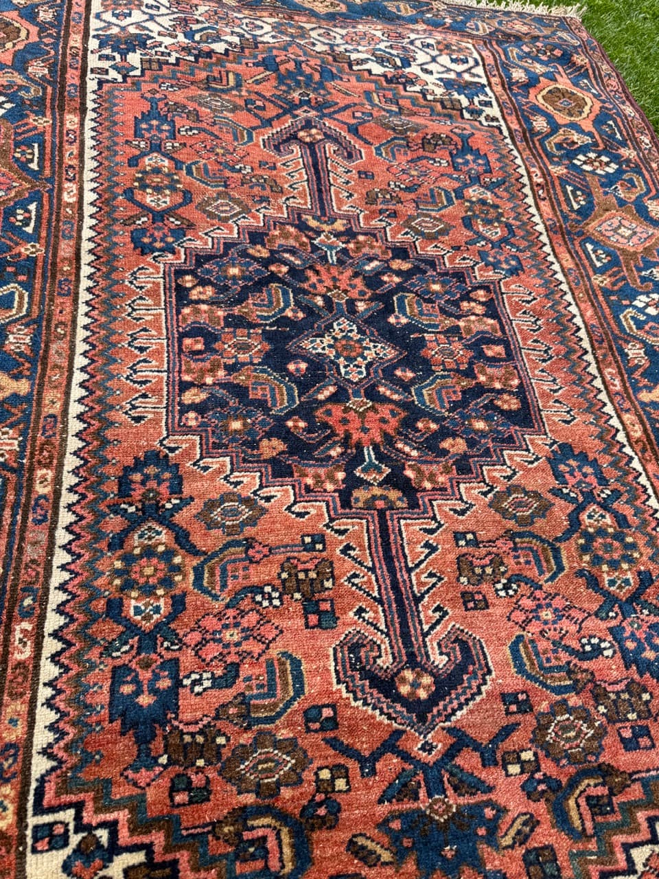 Rug Farahan 190x130 cm, blue red beige white, wool, Iran, 1930s. - 401420