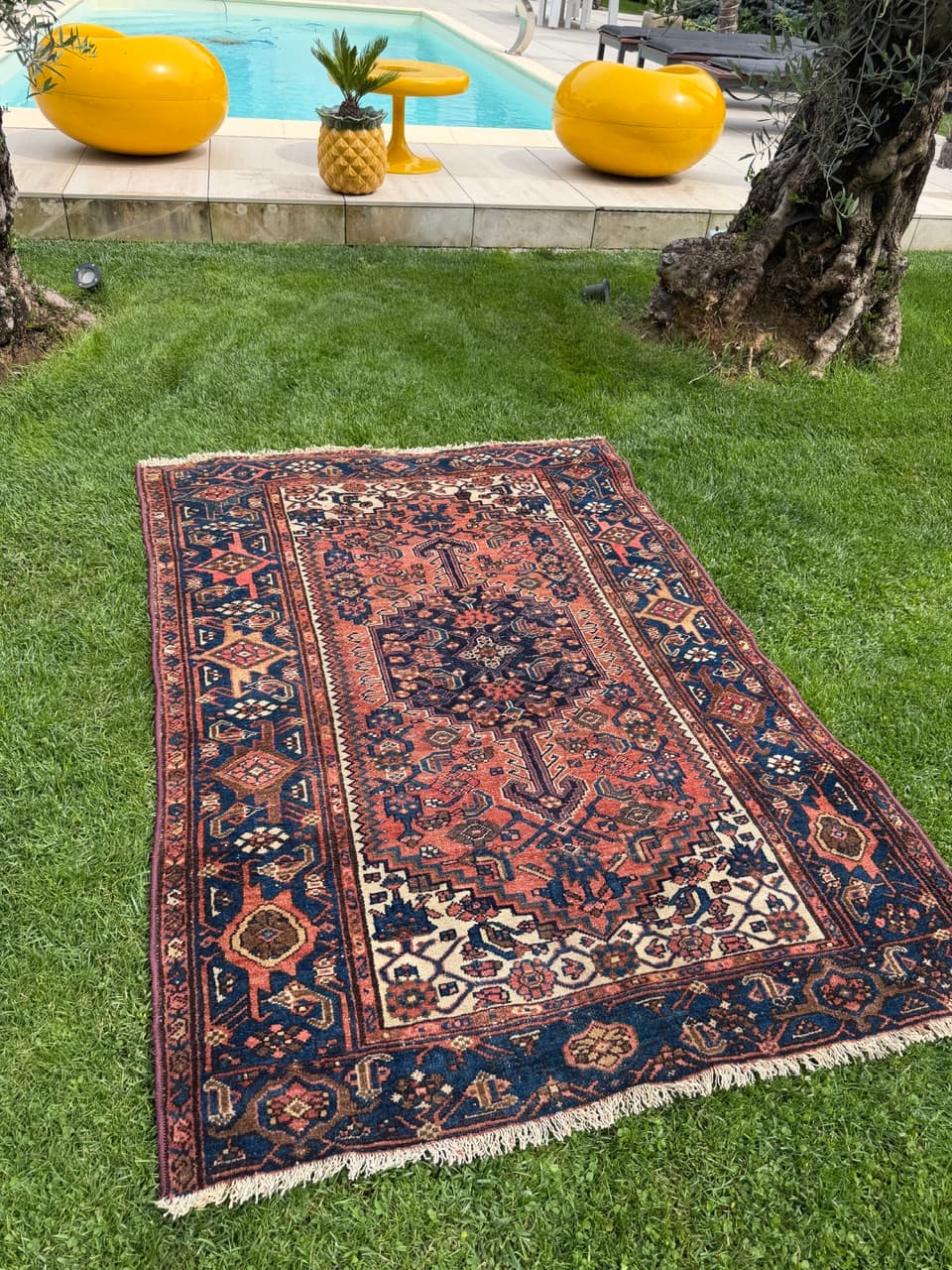Rug Farahan 190x130 cm, blue red beige white, wool, Iran, 1930s. - 401422