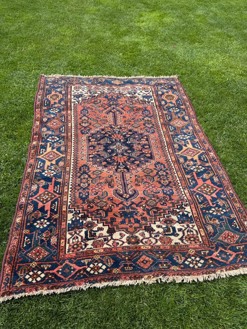 Rug Farahan 190x130 cm, blue red beige white, wool, Iran, 1930s. - 401417