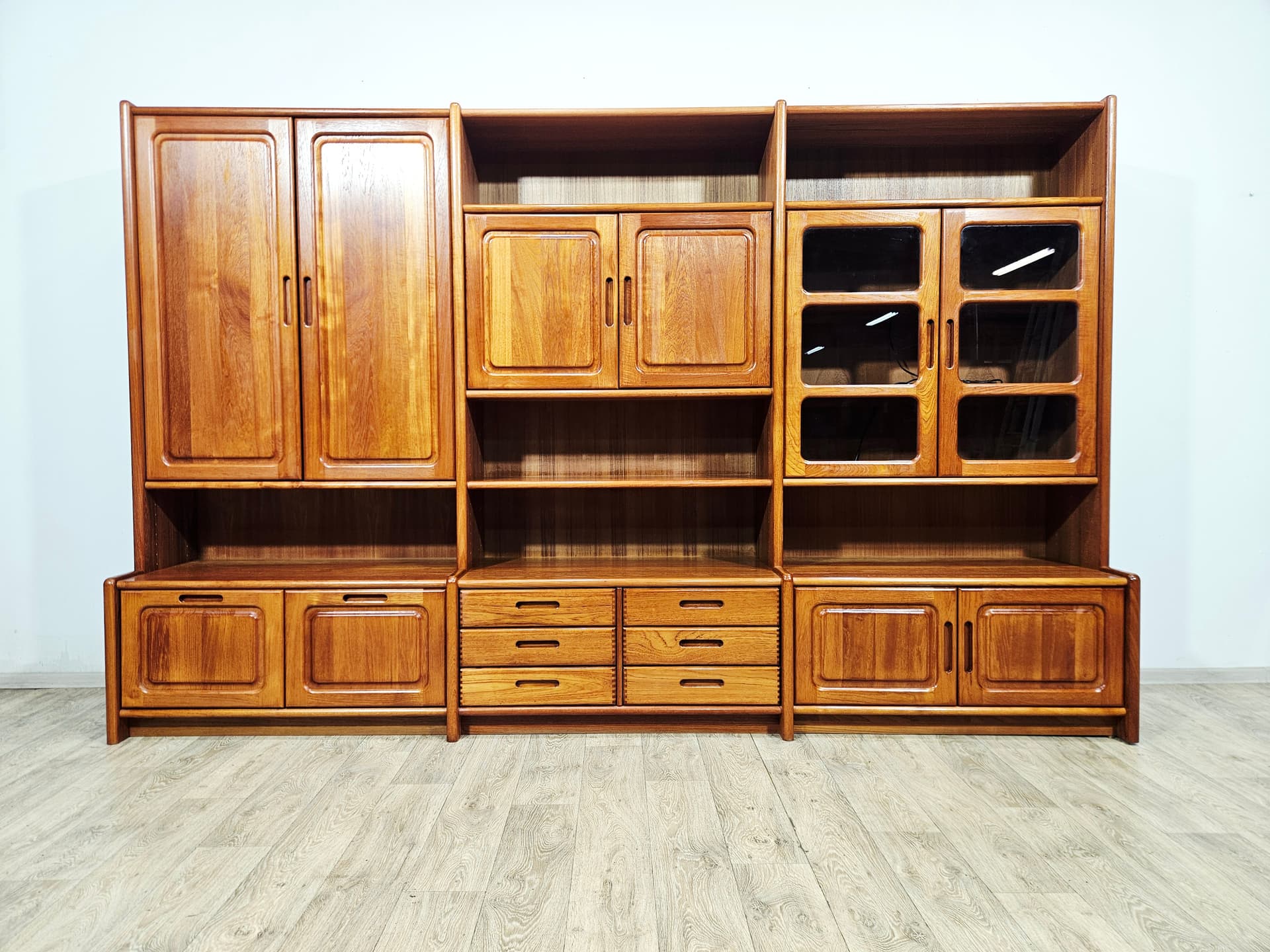 Regał modułowy, brązowy teak szkło, Dania, lata 70. - 401427