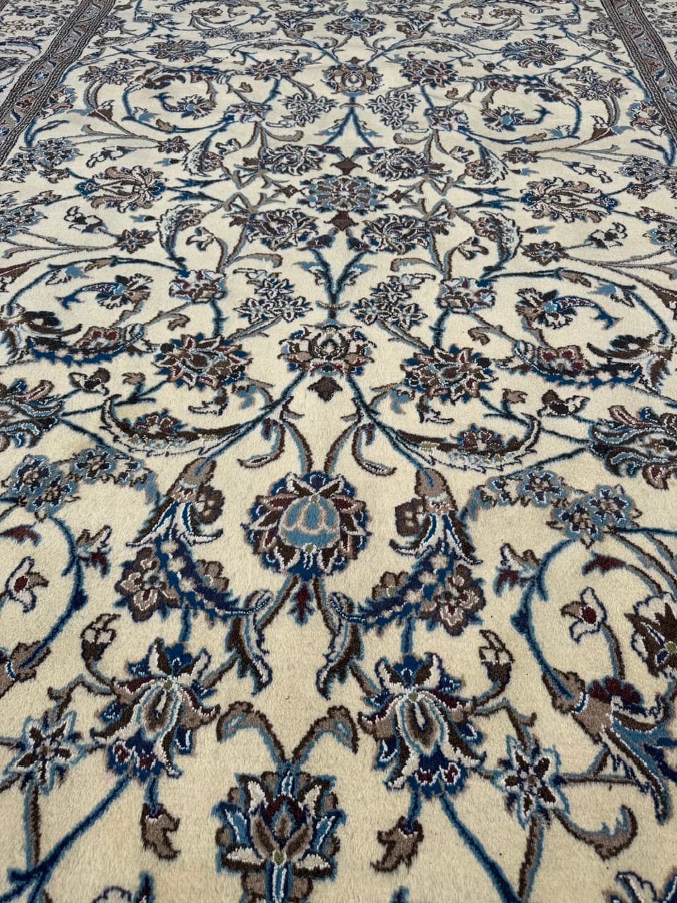 Dywan Nain 360x250 cm, kremowy niebieski brązowy, wełna kaszmirowa jedwab, Iran - 401478