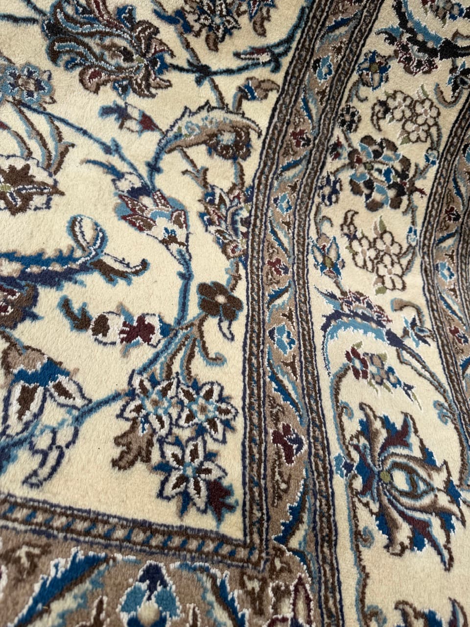 Dywan Nain 360x250 cm, kremowy niebieski brązowy, wełna kaszmirowa jedwab, Iran - 401472