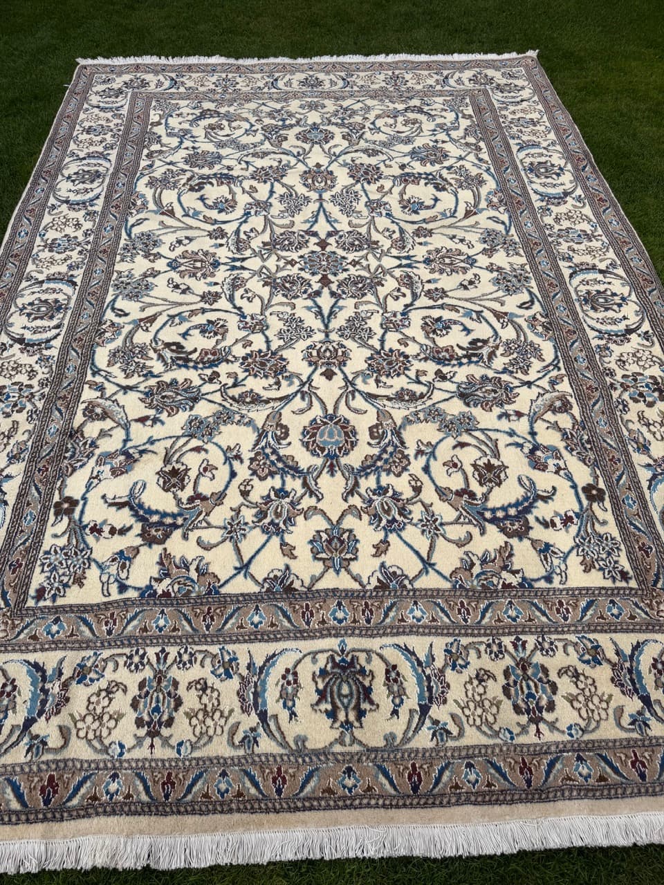Dywan Nain 360x250 cm, kremowy niebieski brązowy, wełna kaszmirowa jedwab, Iran - 401475