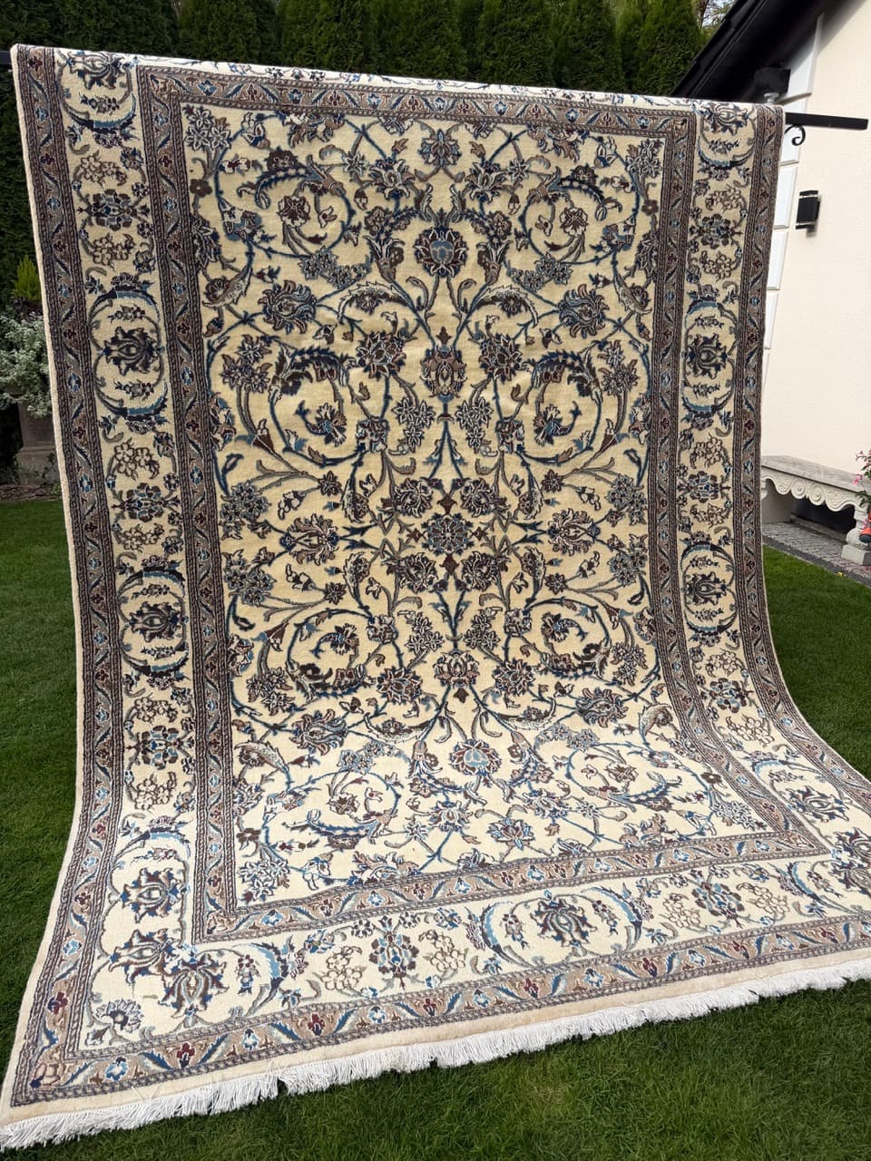 Dywan Nain 360x250 cm, kremowy niebieski brązowy, wełna kaszmirowa jedwab, Iran - 401468