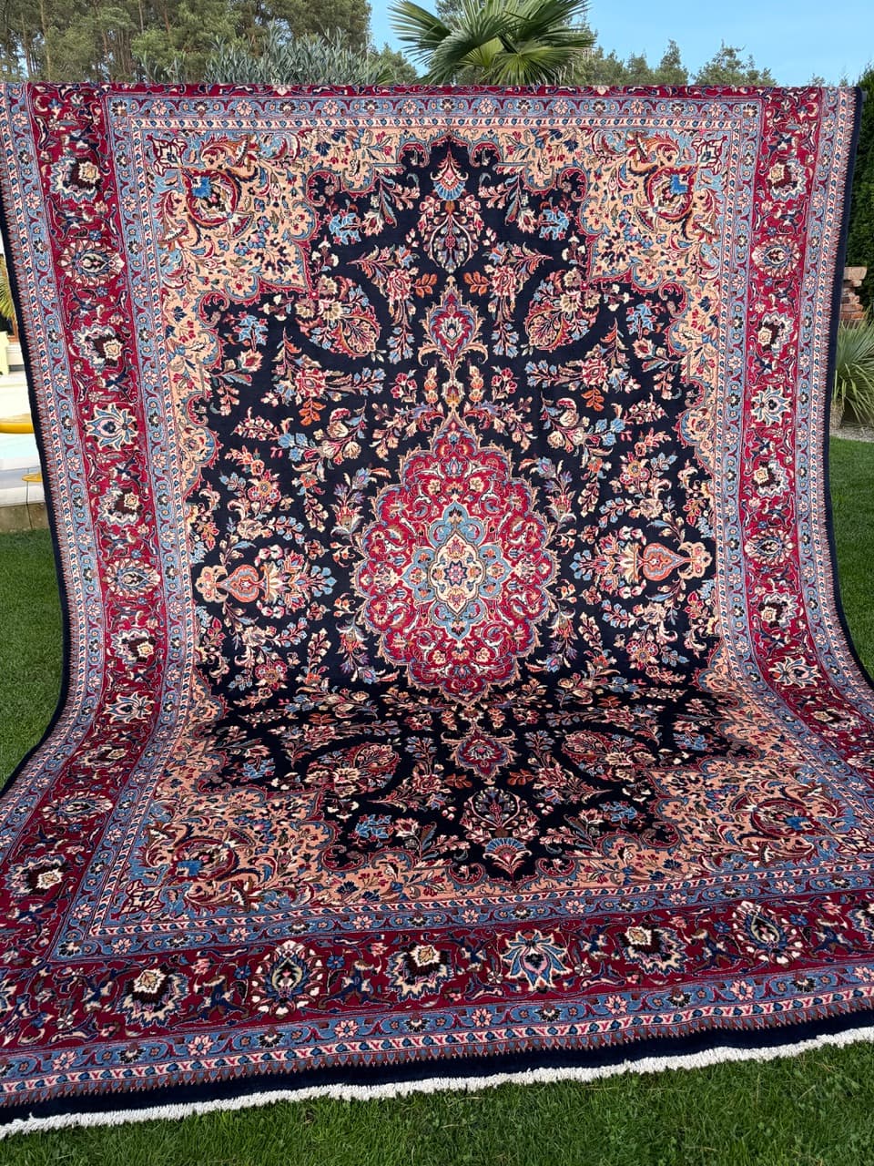 Rug Kashmar Figural 400x300 cm, blue red white gold wool, Iran - 401513