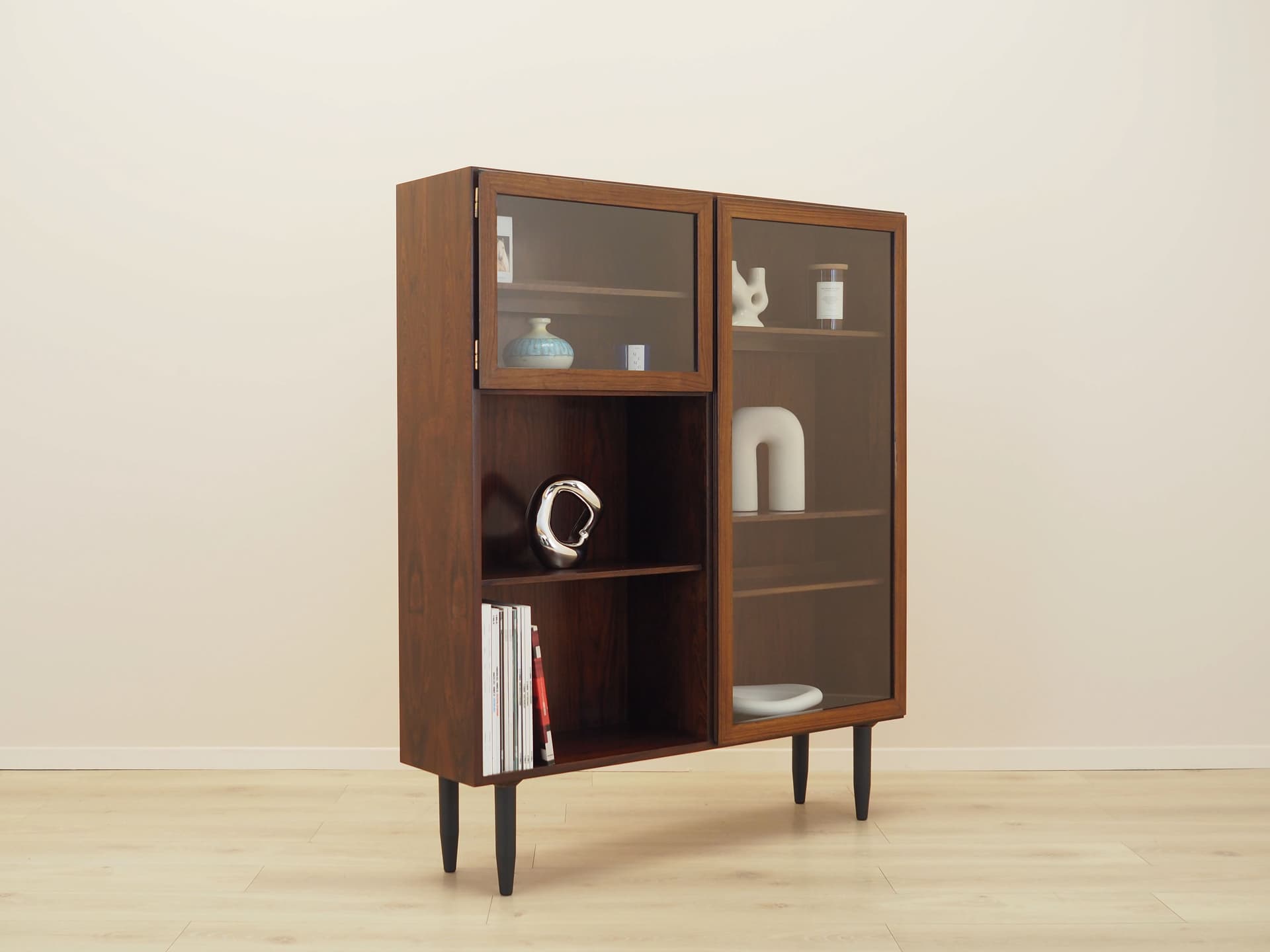 Witryna model 6, palisander brązowy, drewno czarne, Omann Jun, Dania, lata 60. - 401565