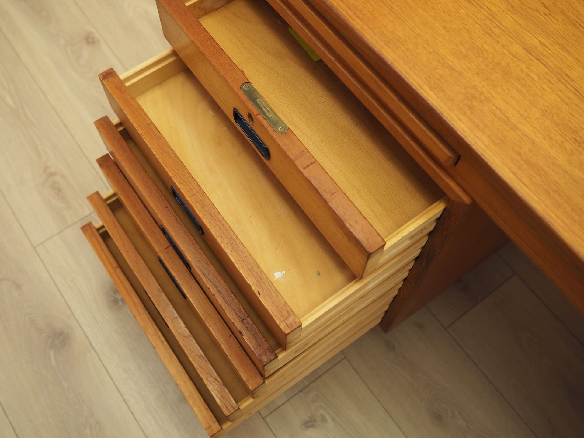 Biurko, teak brązowy, drewno czarne, Dania, lata 70. - 401584