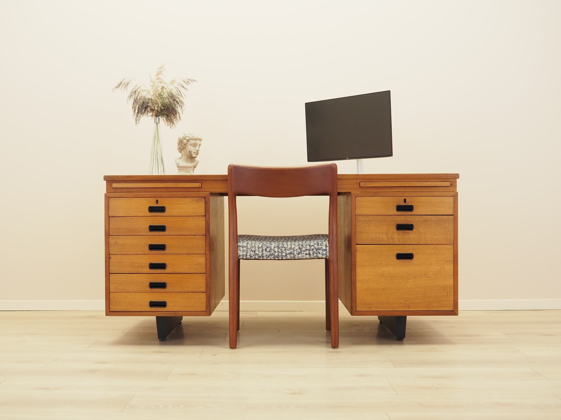 Biurko, teak brązowy, drewno czarne, Dania, lata 70. - 401577