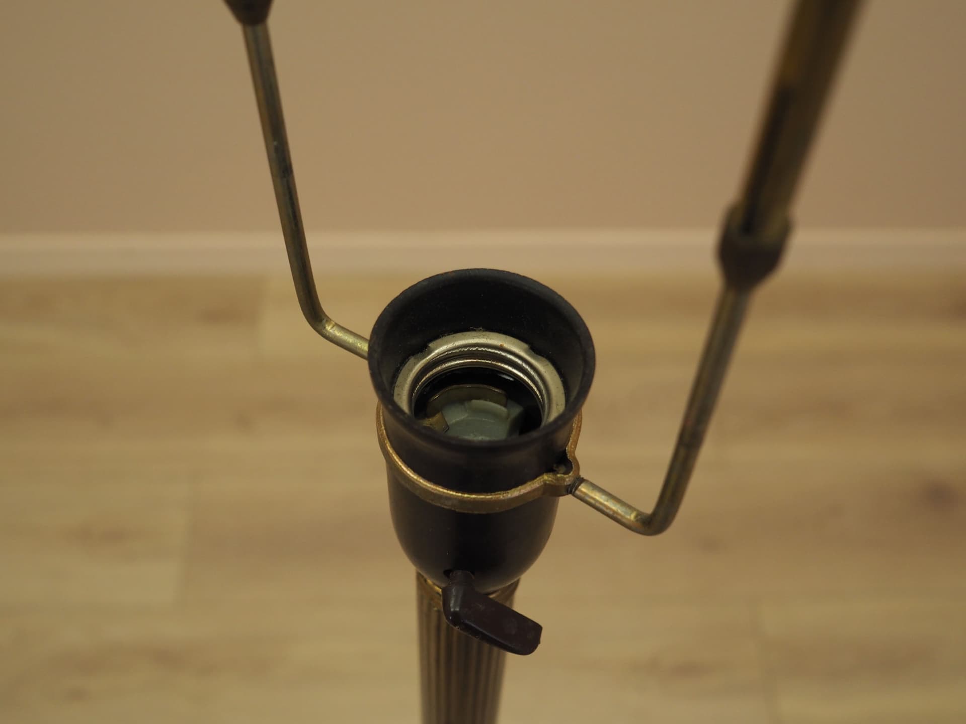 Floor lamp, brown wood, gold brass, beige fabric, Denmark, 1960s. - 401626