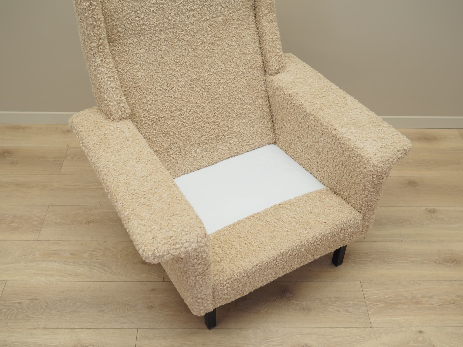 Armchair 3332, beige, bouclé, wood, by A. Vodder, for Fritz Hansen, Denmark, 1960s - 64776
