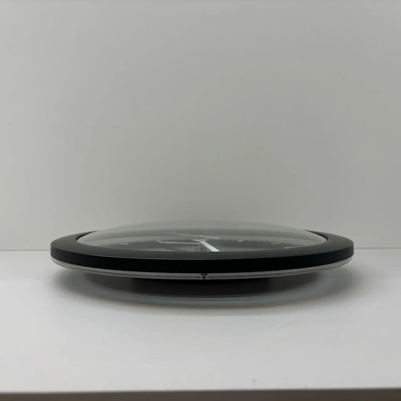 Zegar ścienny, czarny, plastik szkło, Tajwan, lata 90. - 29409