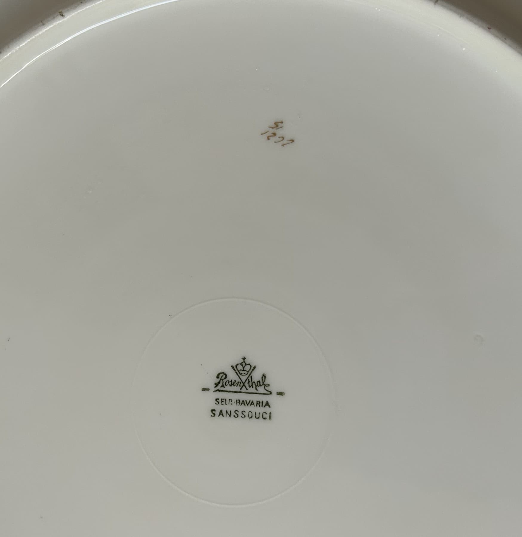 Dinner plate Sanssouci Diplomat 27 cm, beige porcelain, gilding, 1930s. - 401876