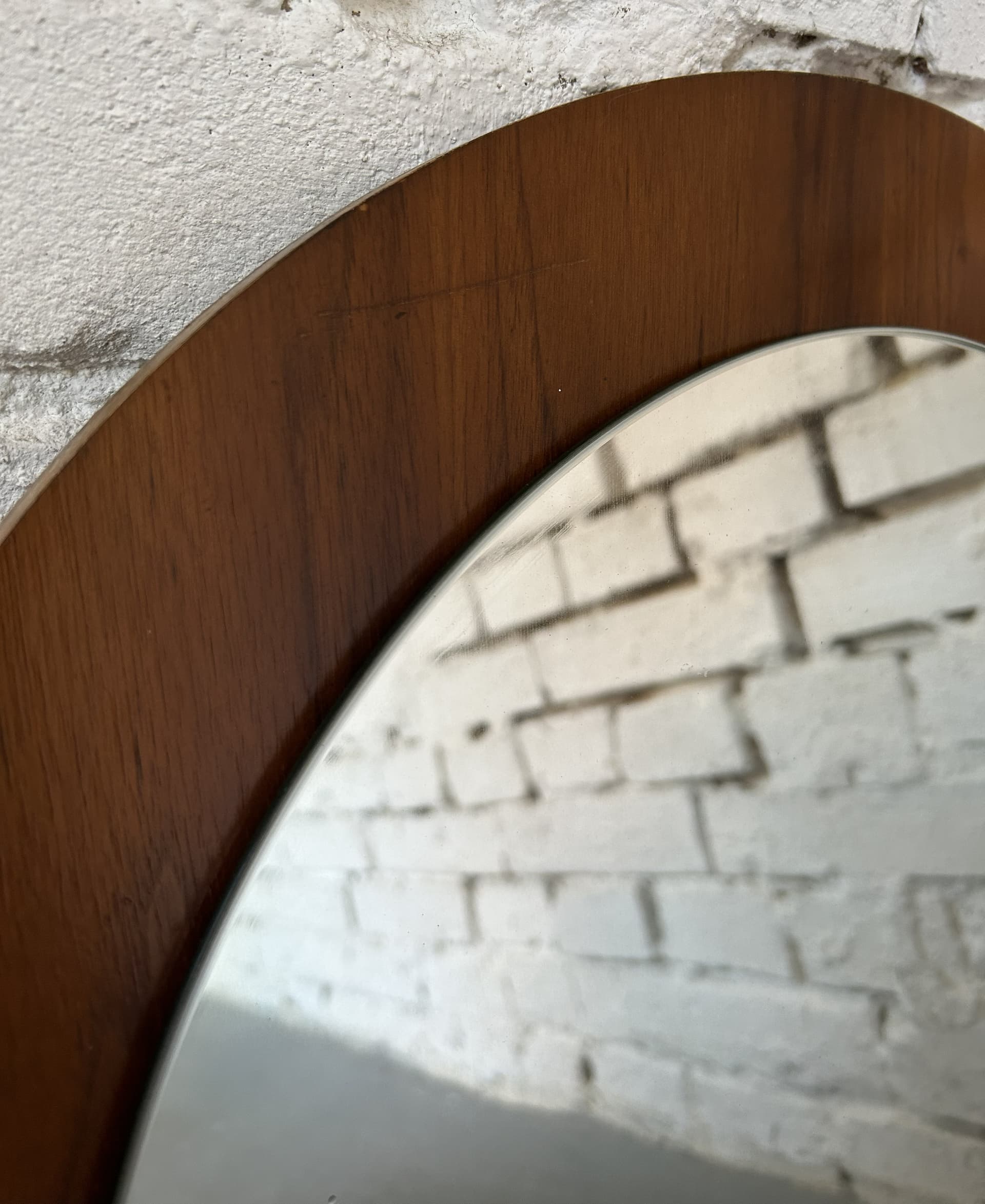 Round wall mirror 55 cm, walnut, glass, Poland, 1970s - 401910