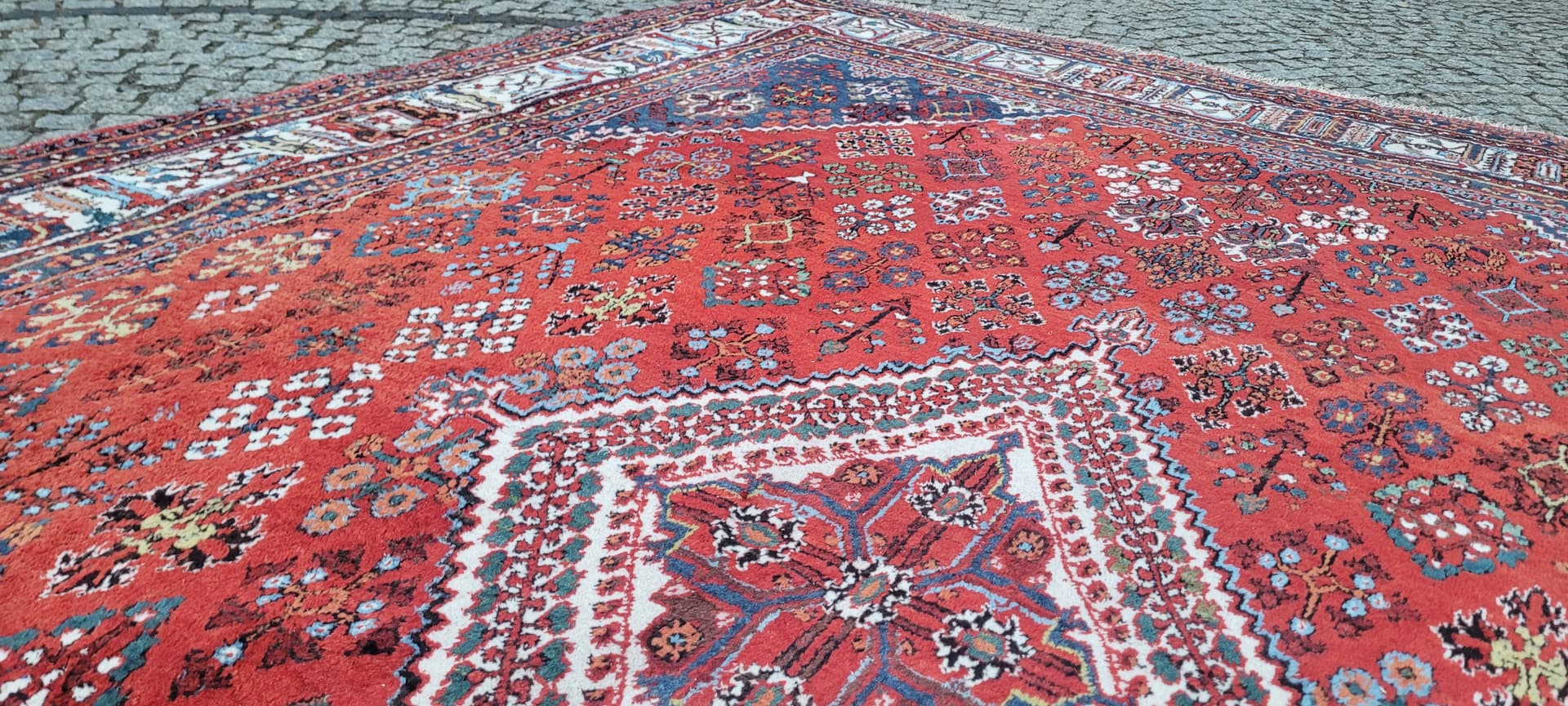 Rug Dzhushagan, 255x380 cm, wool red blue white brown, Iran - 401943