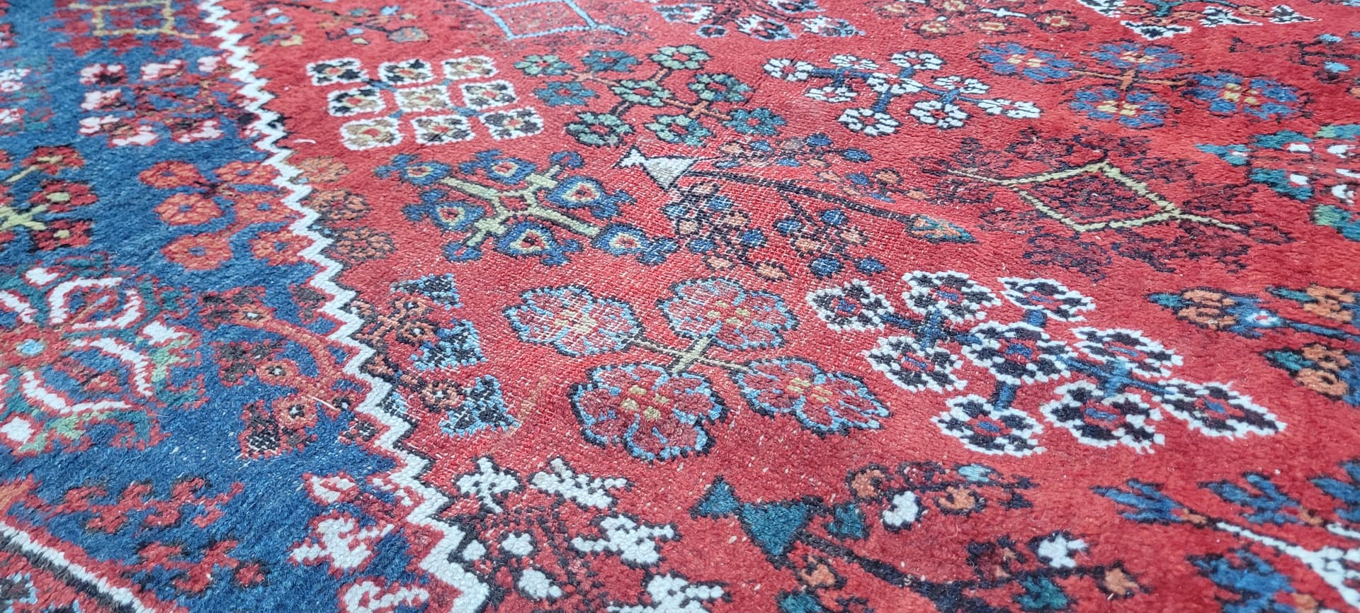 Rug Dzhushagan, 255x380 cm, wool red blue white brown, Iran - 401950