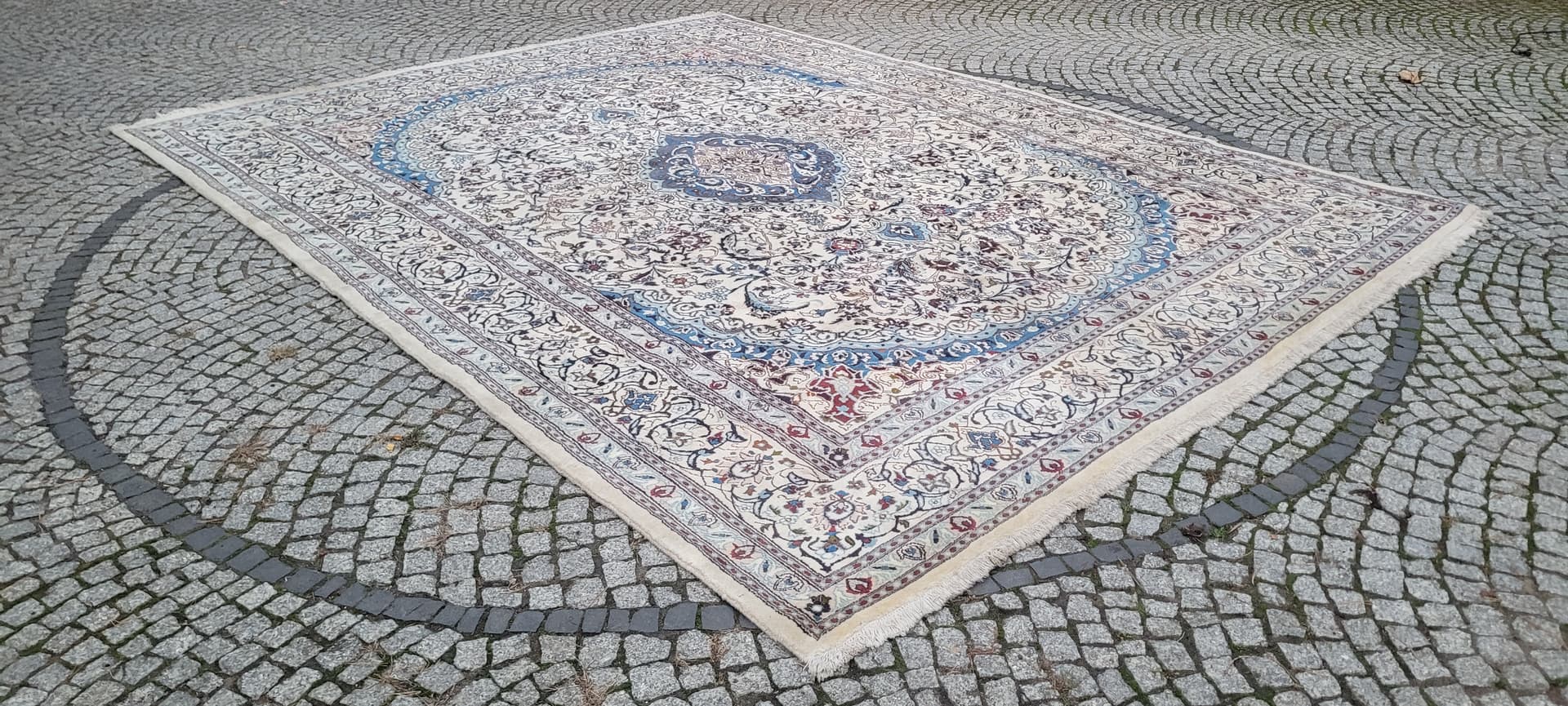 Rug Nain 300x430 cm, white blue, wool silk, Iran, 1970s. - 402023