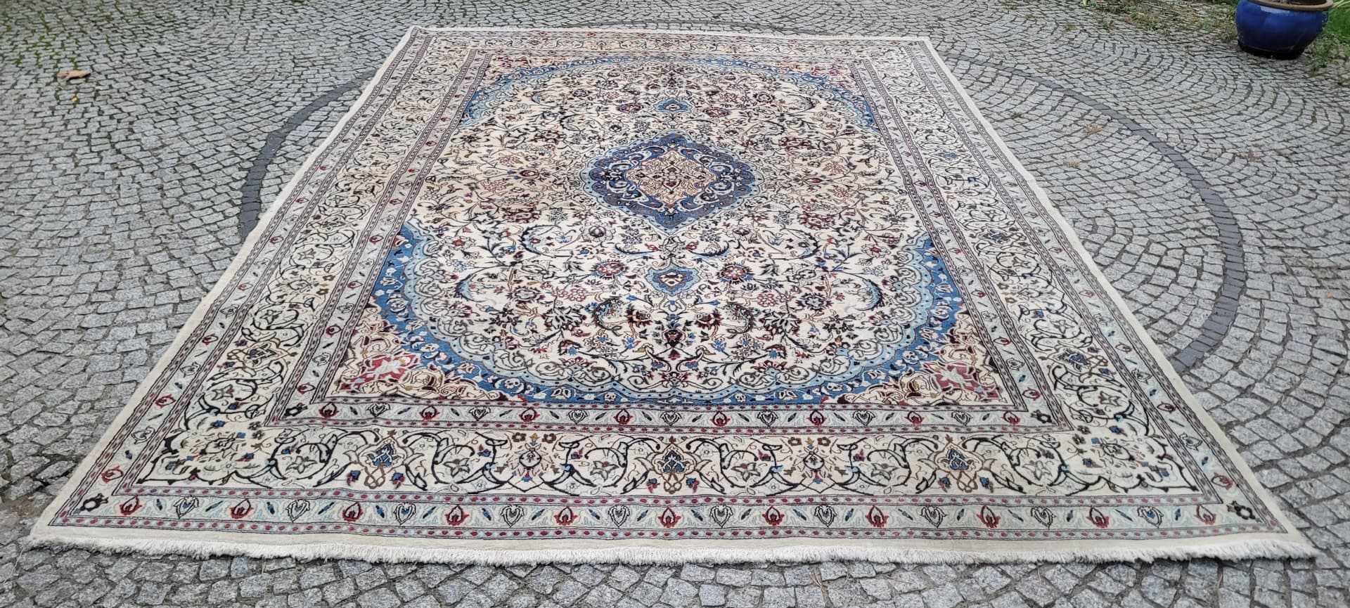 Rug Nain 300x430 cm, white blue, wool silk, Iran, 1970s. - 402020