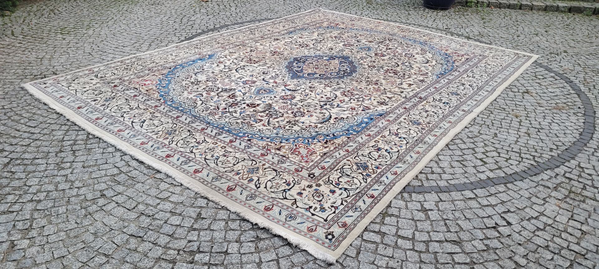 Rug Nain 300x430 cm, white blue, wool silk, Iran, 1970s. - 402019