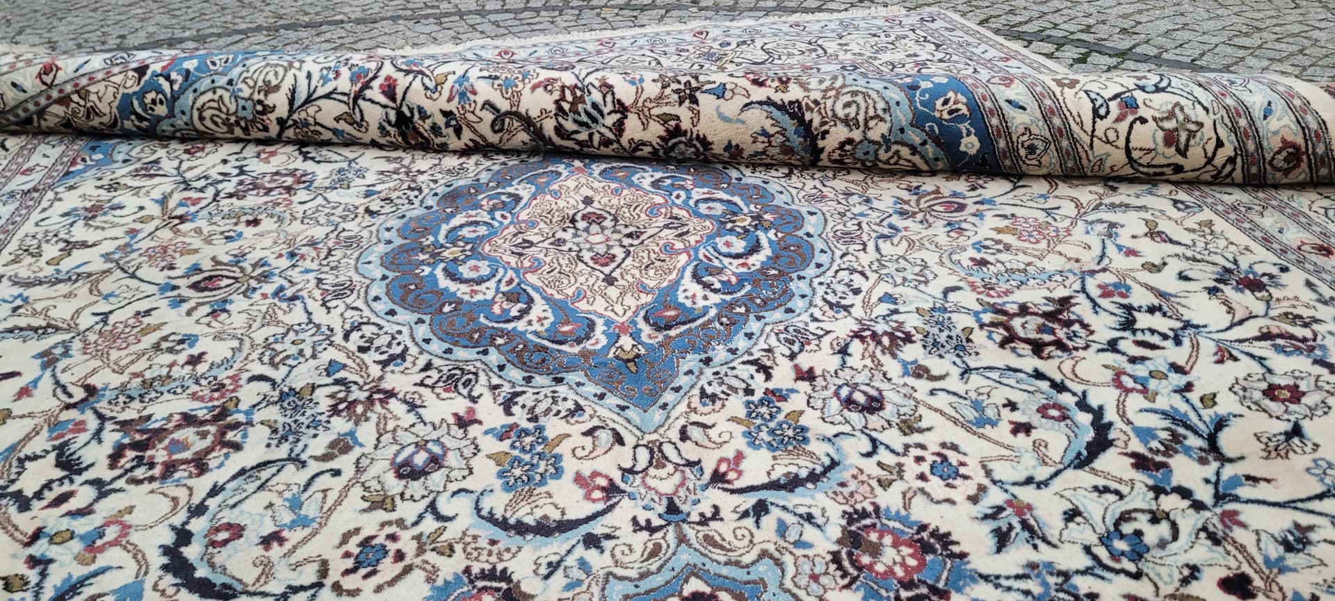Rug Nain 300x430 cm, white blue, wool silk, Iran, 1970s. - 402013