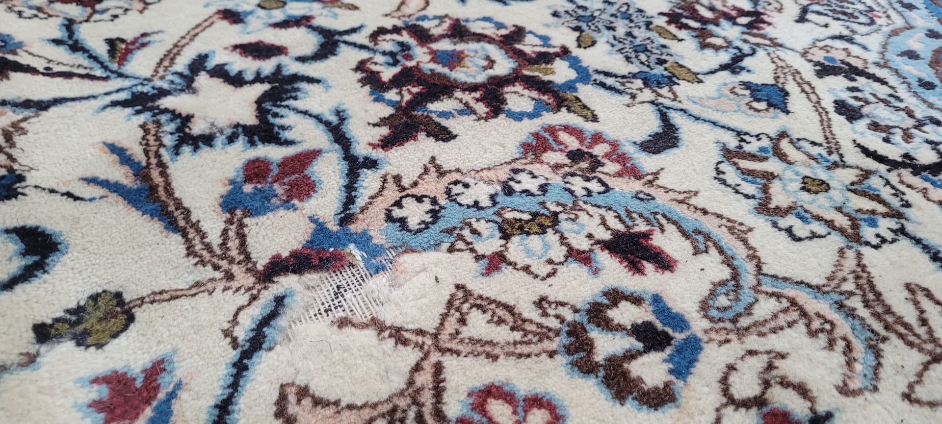 Rug Nain 300x430 cm, white blue, wool silk, Iran, 1970s. - 402010