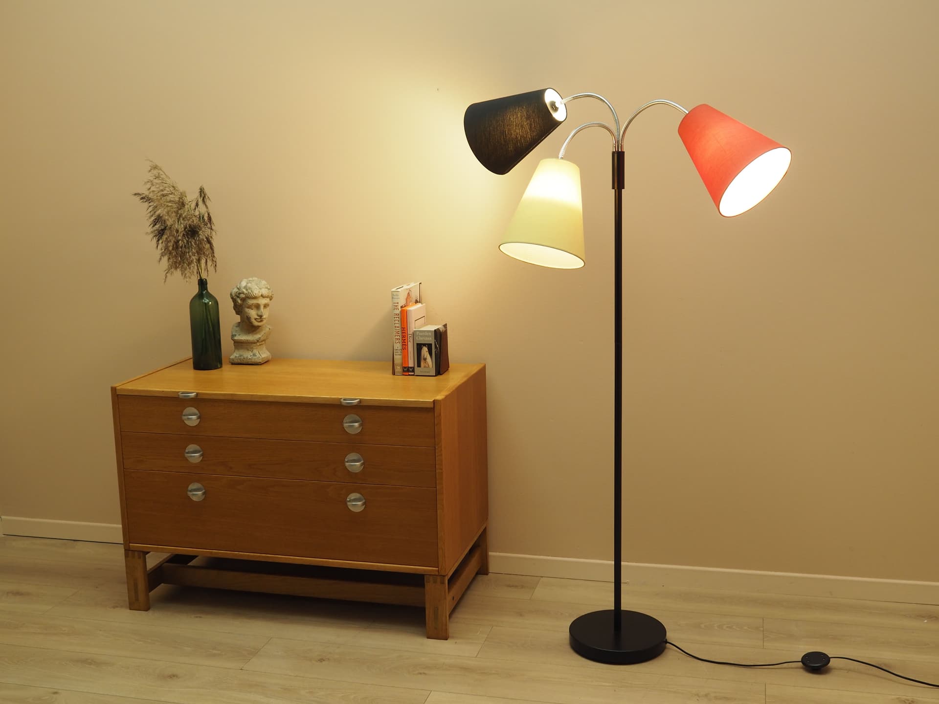 Lampa podłogowa, czarny kremowy czerwony, metal, Dania - 402274