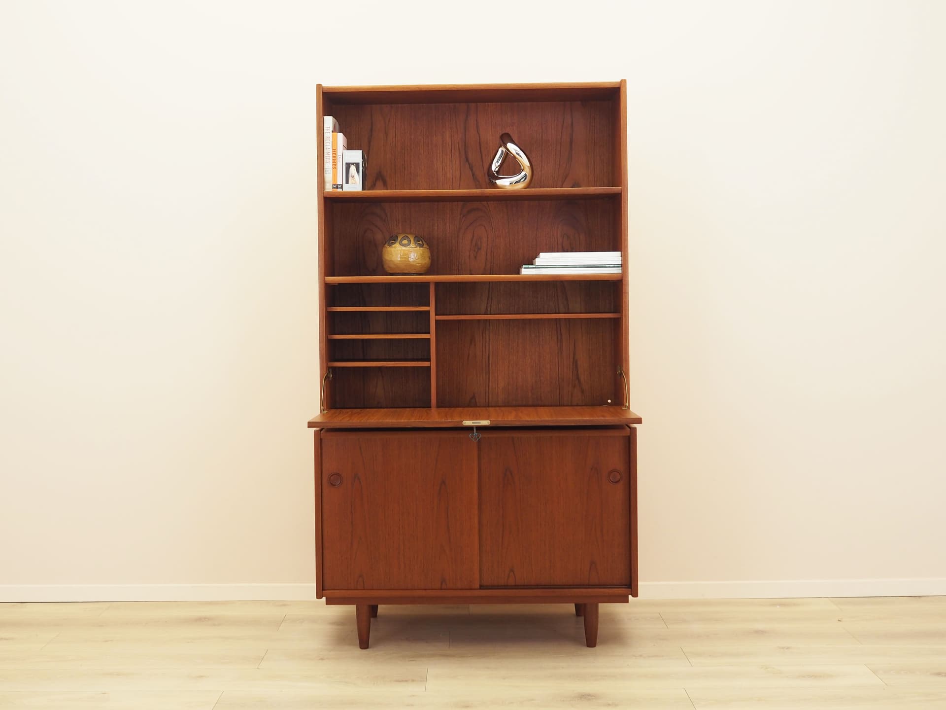 Biblioteczka z barkiem, teak brązowy, Dania, lata 60. - 402287