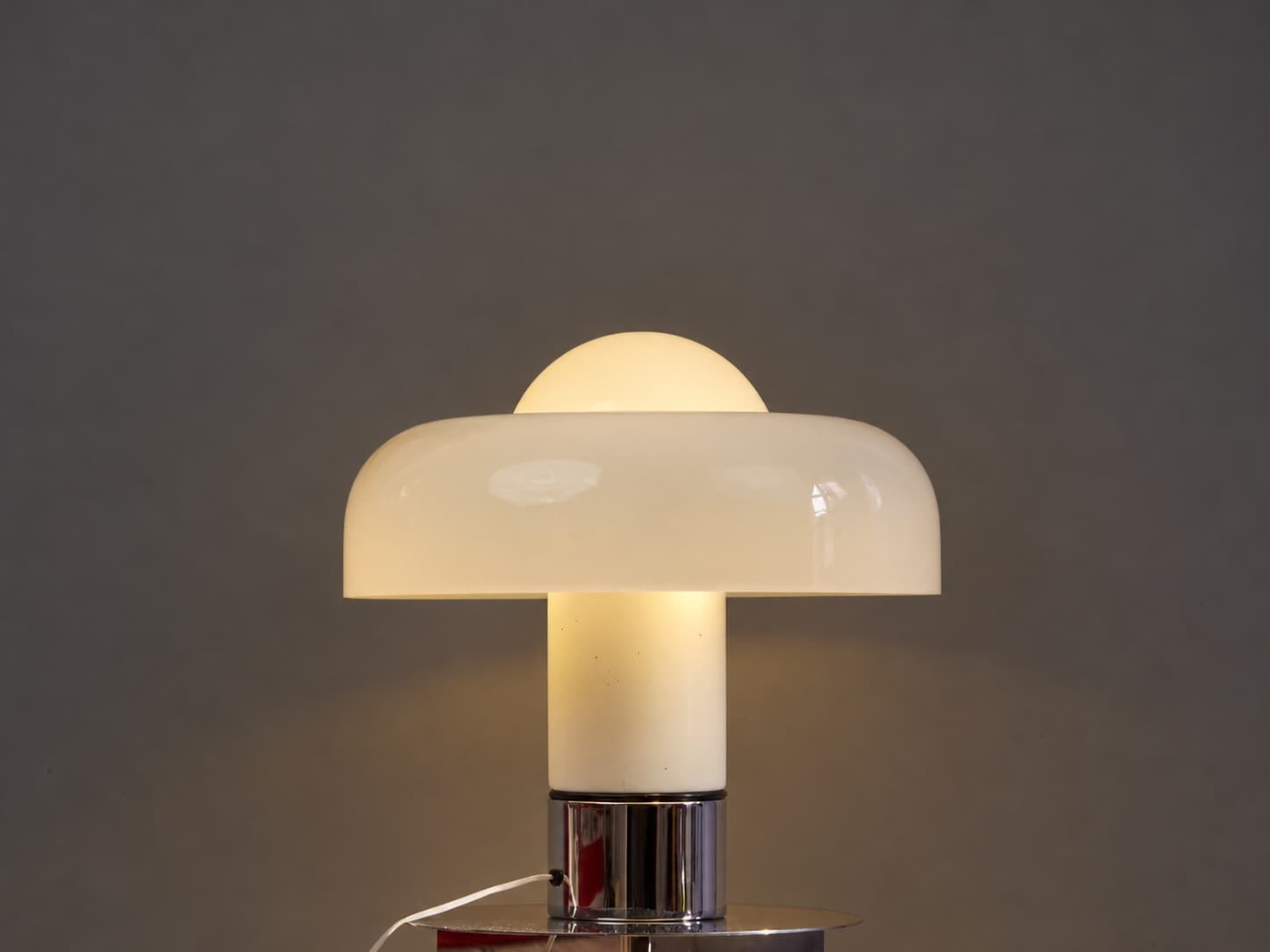 Table Lamp Brumbury, white acrylic, silver metal, by L. Massoni, Guzzini, Italy, 1970s. - 402309