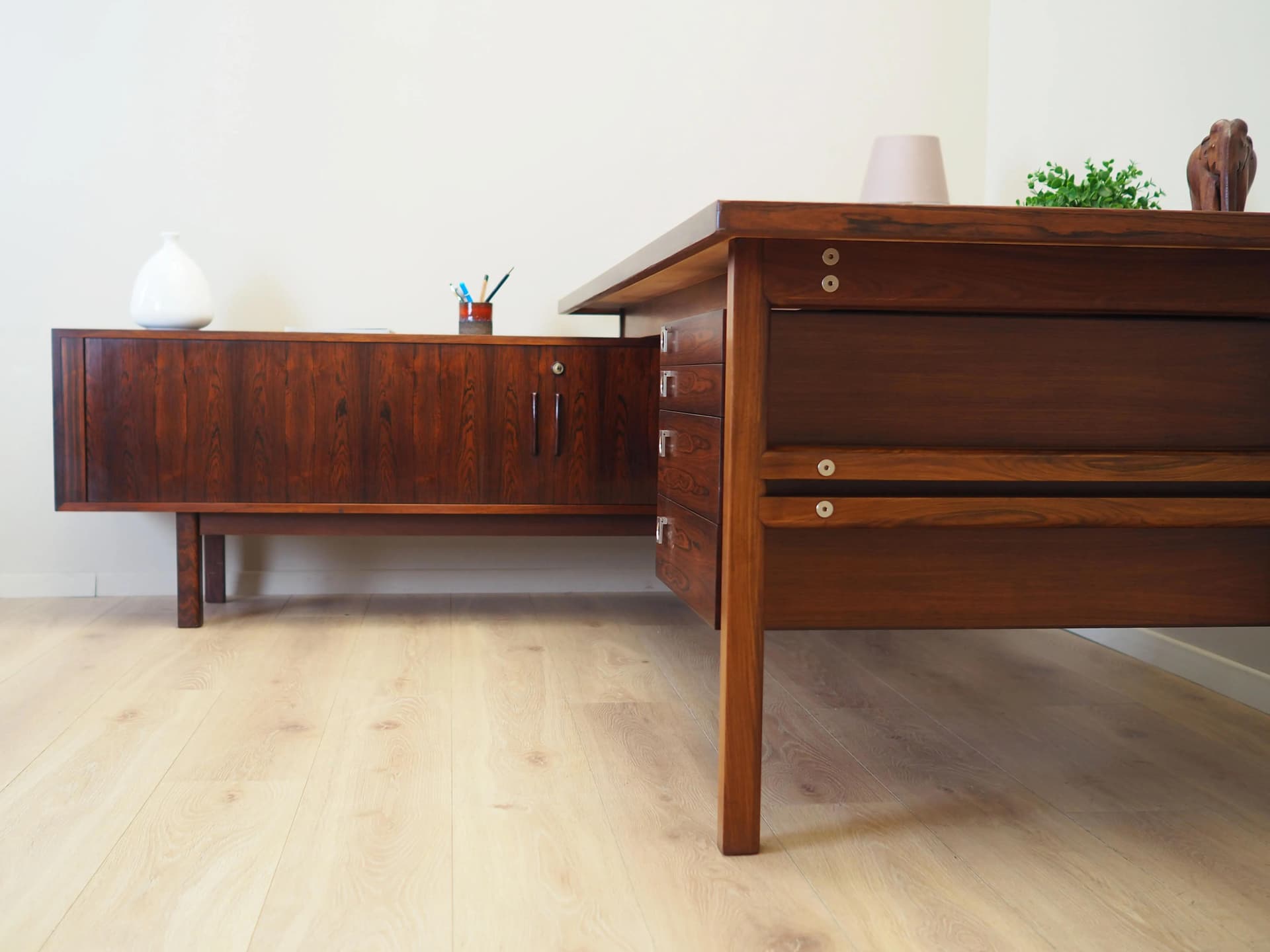 Desk Executive, brown rosewood, by A. Vodder, Sibast, Denmark, 1960s. - 29581