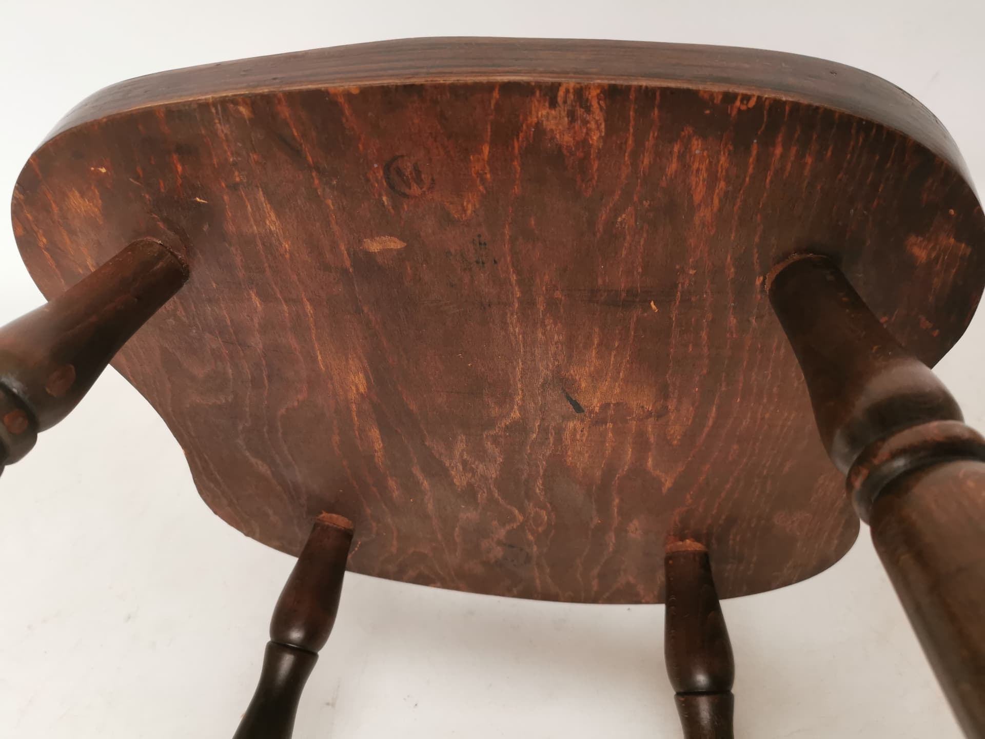 Armchair Windsor Bonanza, brown wood, Romania, 1920s. - 402555