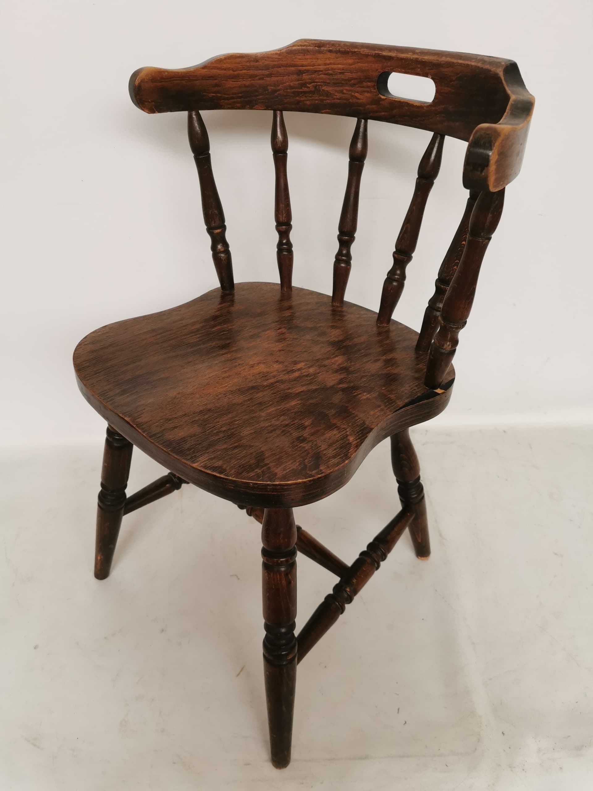 Armchair Windsor Bonanza, brown wood, Romania, 1920s. - 402552