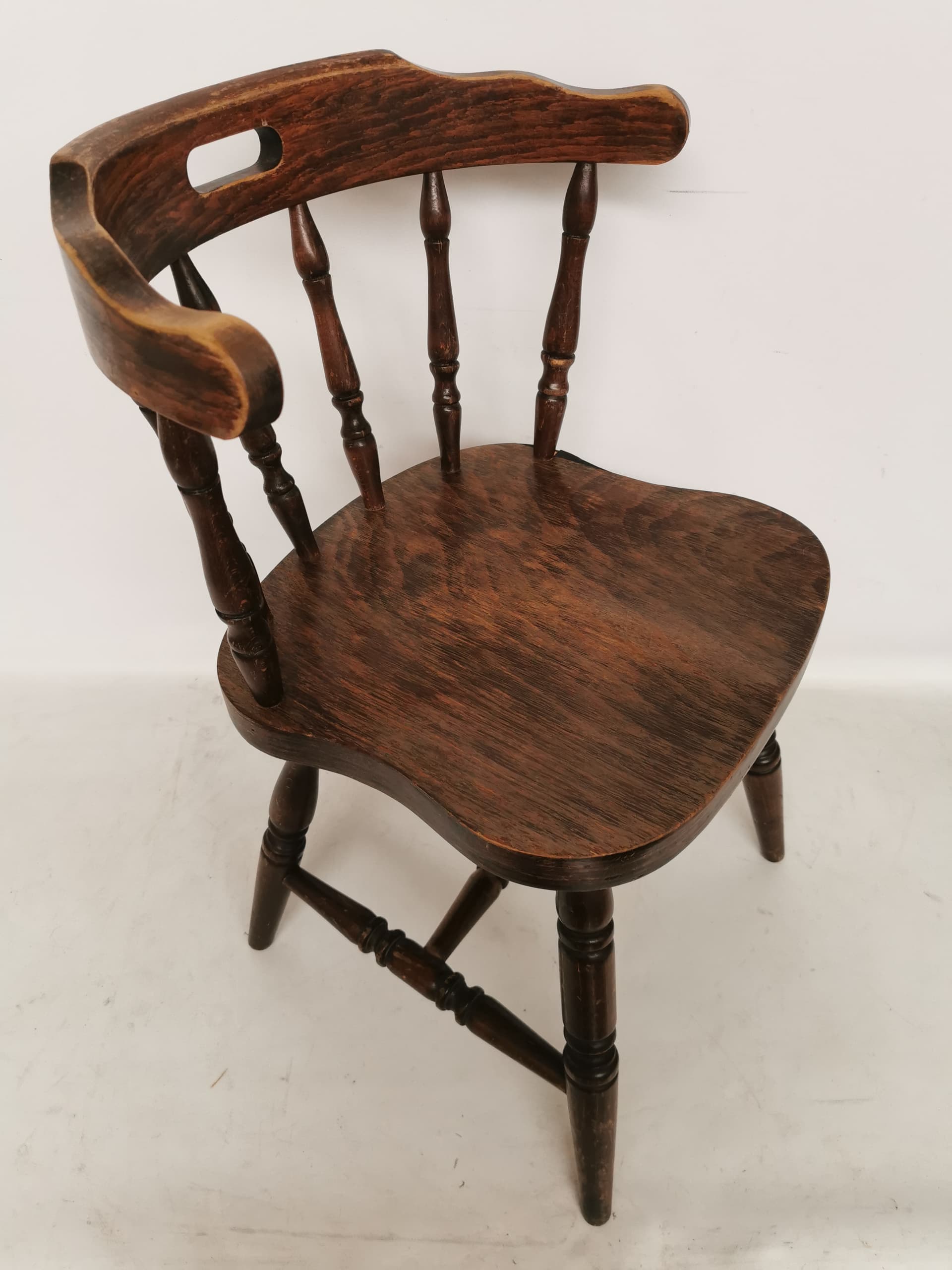 Armchair Windsor Bonanza, brown wood, Romania, 1920s. - 402556