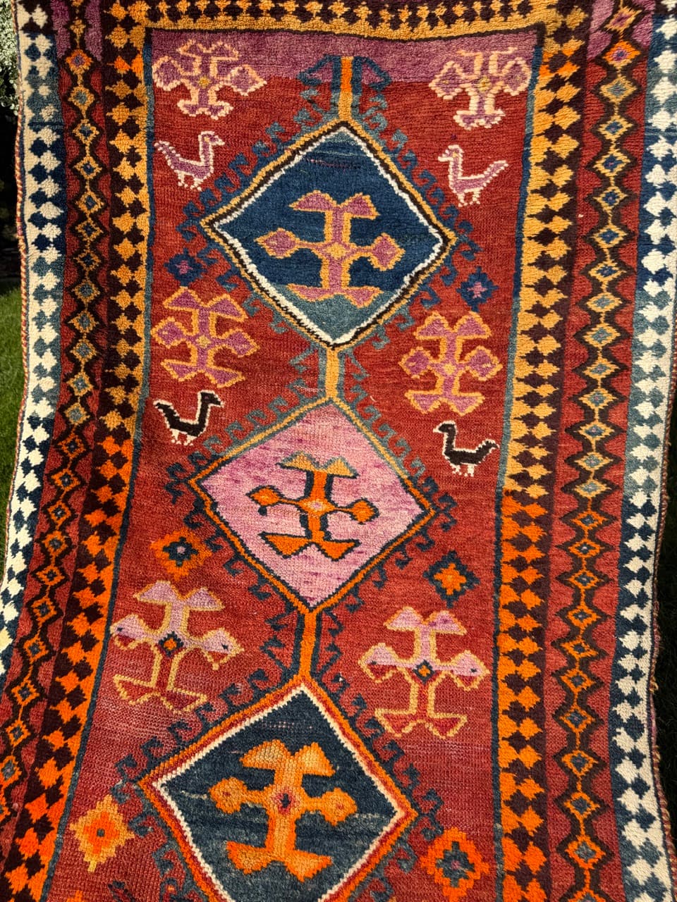 Rug Shiraz 210x100 cm, red blue yellow, wool, Iran, 1940s. - 402572