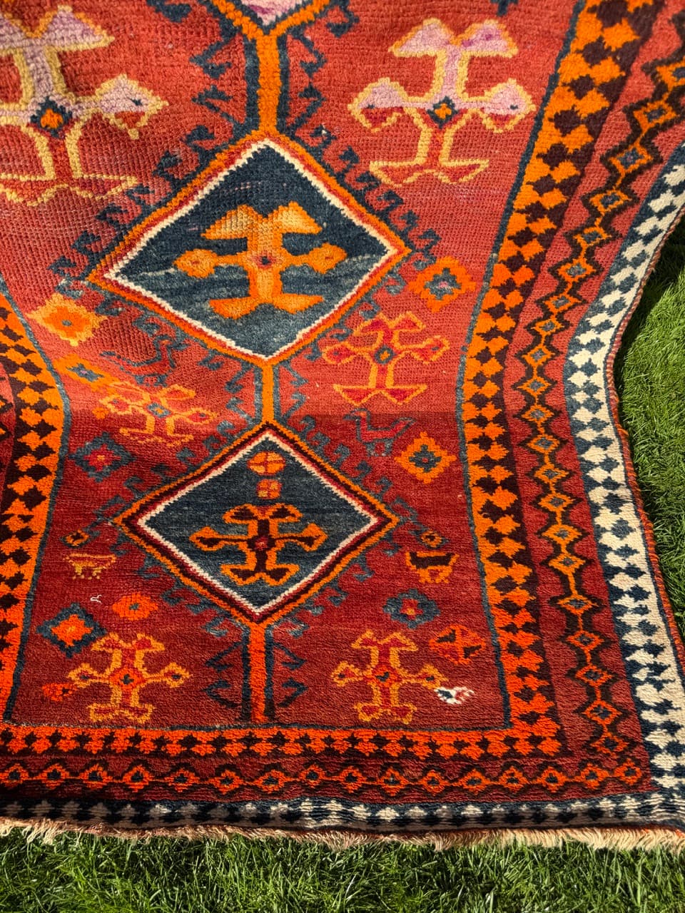 Rug Shiraz 210x100 cm, red blue yellow, wool, Iran, 1940s. - 402561