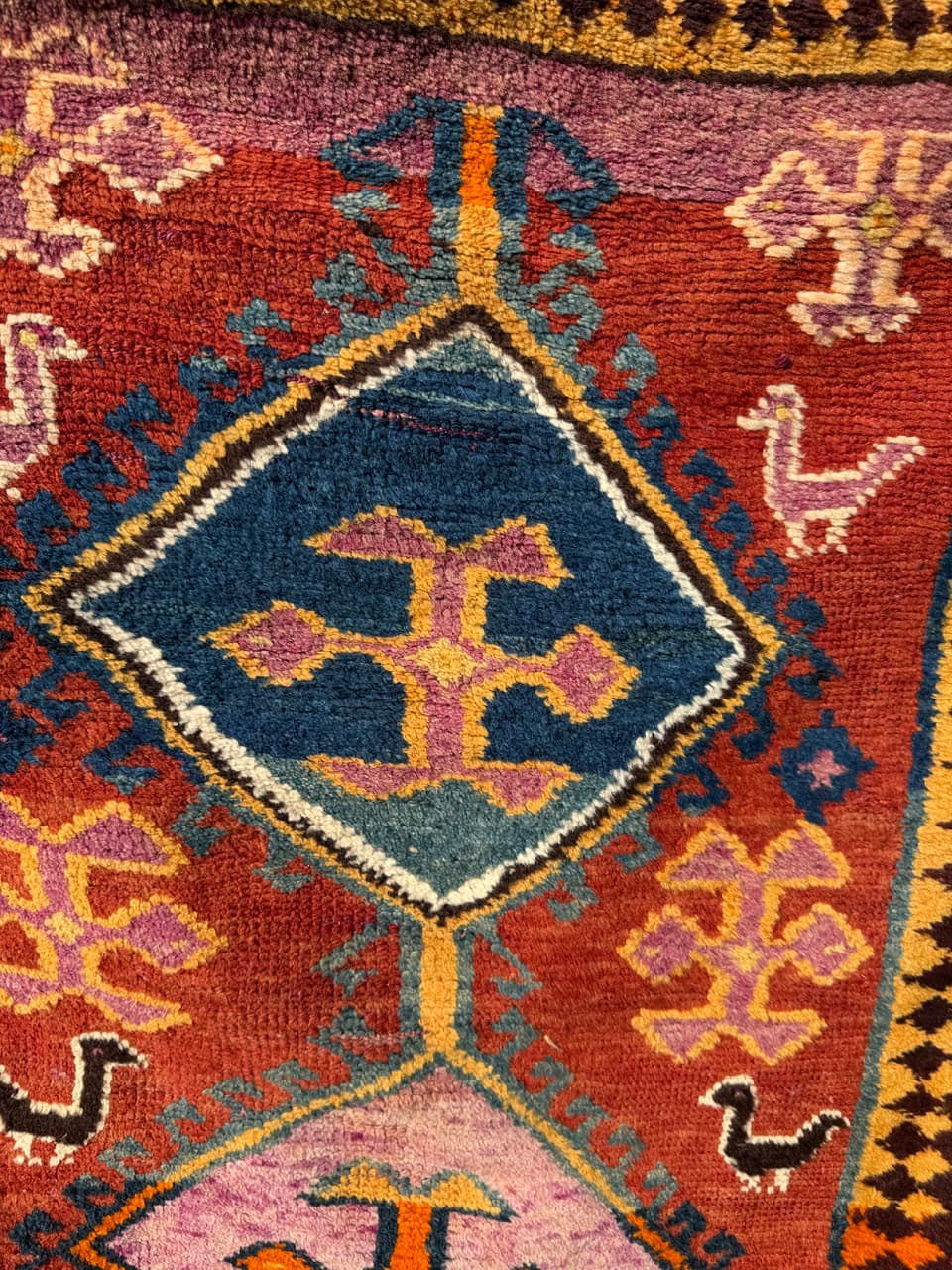 Rug Shiraz 210x100 cm, red blue yellow, wool, Iran, 1940s. - 402560