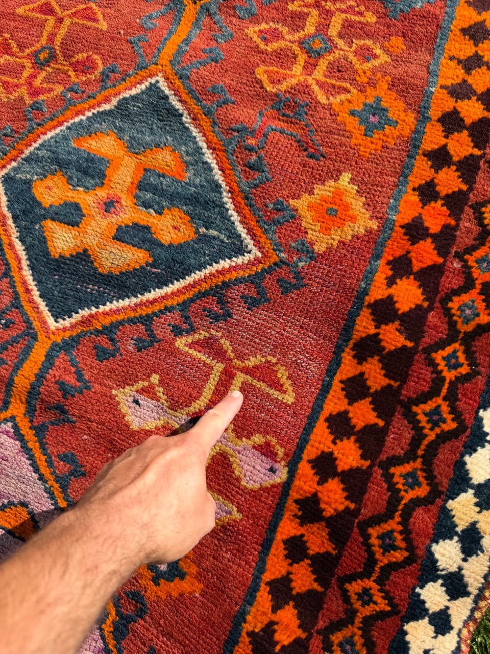Rug Shiraz 210x100 cm, red blue yellow, wool, Iran, 1940s. - 402569